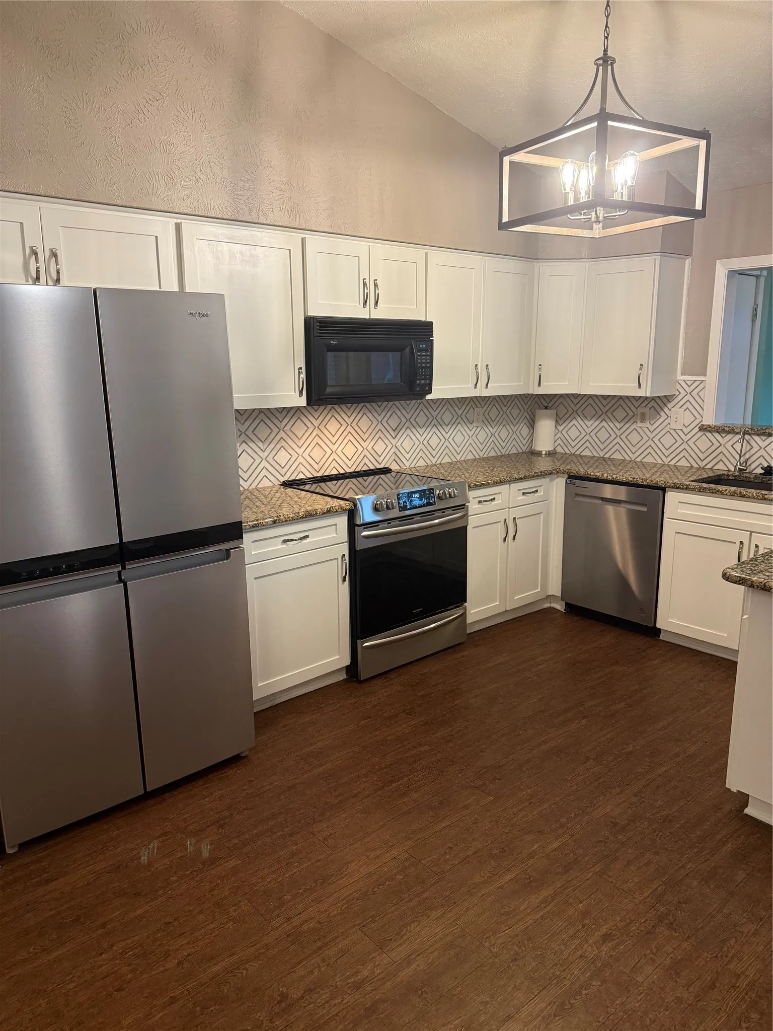 Single Family Residence For Rent in Dallas County , 306 Timberleaf Drive, Grand Prairie, Texas 75052, 3 Bedroom, 2 Bathroom, 2 Garage spaces, 1,988 Sqft, built in 1982, mls#21404276, Real Estate Agent in Grand Prairie, Homes For Rent in Dallas county, Homes For Rent in Grand Prairie, Realtor in Grand Prairie Texas, Real Estate Brokerage Independent Realty Texas, Luminita Cordes Realtor