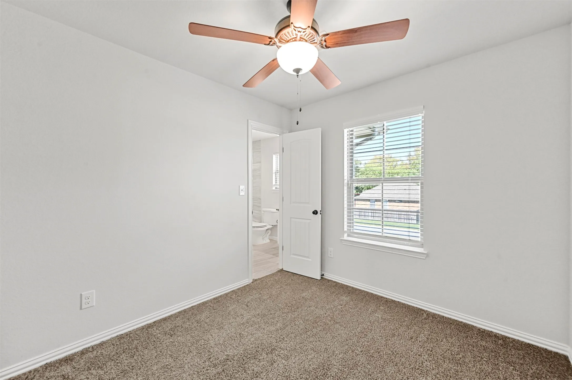 Duplex For Rent in Grayson County , 236-238 W Lake 236, Sherman, Texas 75090, 3 Bedroom, 3 Bathroom, 1 Garage spaces, 1,268 Sqft, built in 2020, mls#21406352, Real Estate Agent in Sherman, Homes For Rent in Grayson county, Homes For Rent in Sherman, Realtor in Sherman Texas, Real Estate Brokerage Independent Realty Texas, Luminita Cordes Realtor