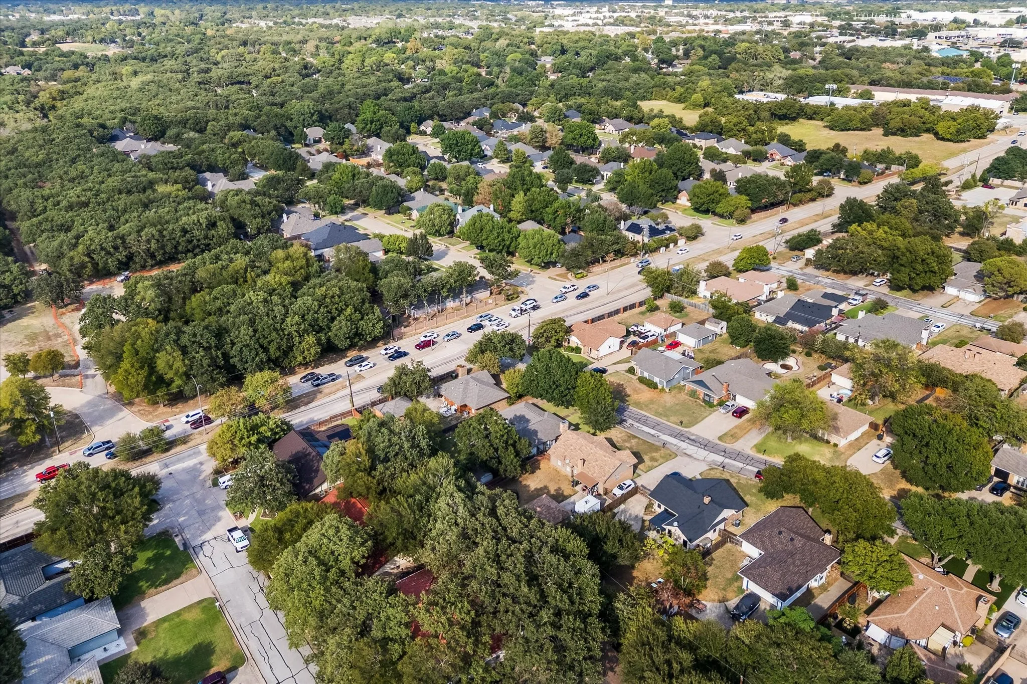 Single Family Residence For Sale in Tarrant County , 4202 Windhurst Drive, Arlington, Texas 76015, 3 Bedroom, 2 Bathroom, 1 Garage spaces, 1,185 Sqft, built in 1983, mls#21406252, Real Estate Agent in Arlington, Homes For Sale in Tarrant county, Homes For Sale in Arlington, Realtor in Arlington Texas, Real Estate Brokerage Independent Realty Texas, Luminita Cordes Realtor