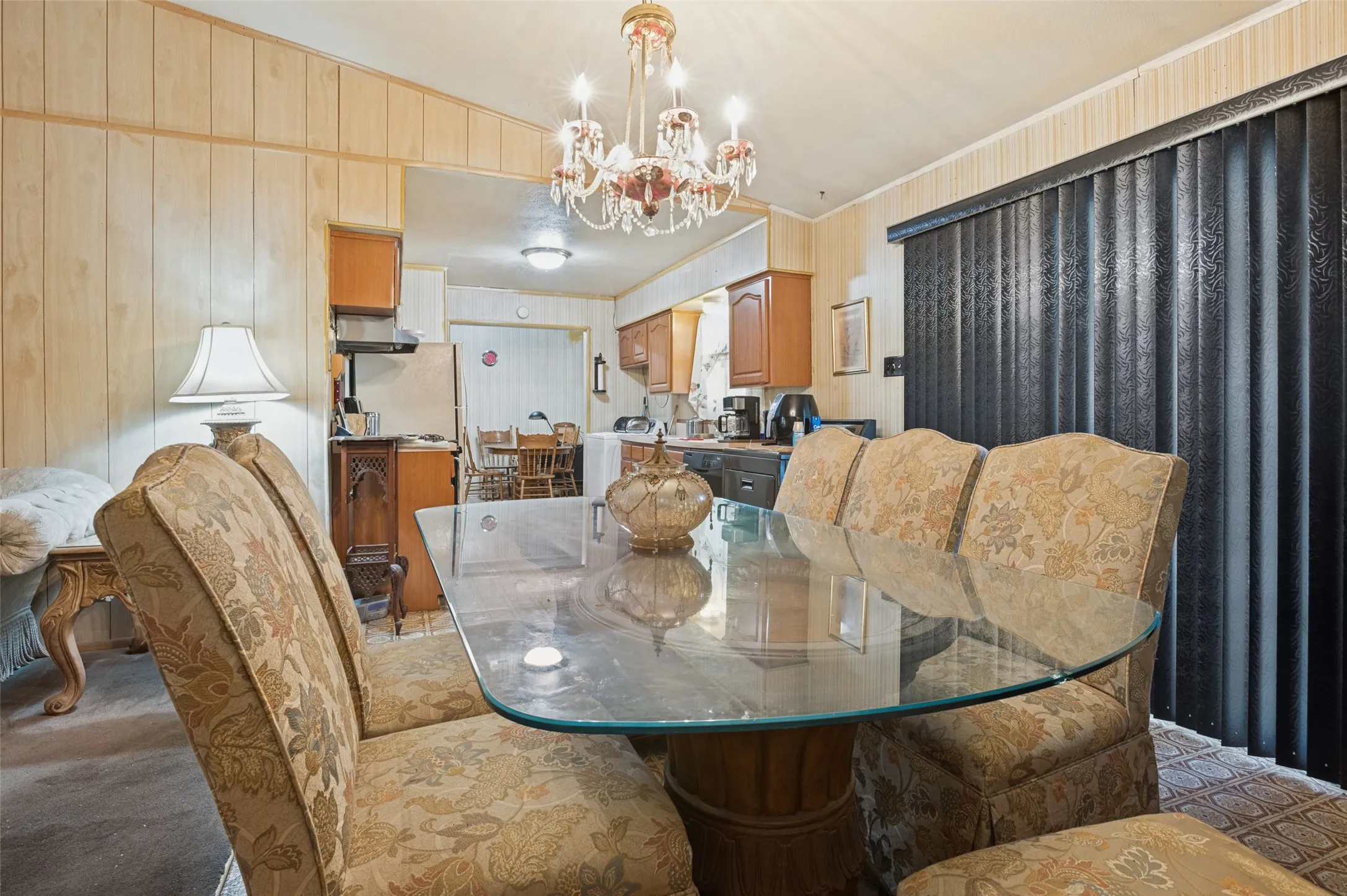 Single Family Residence For Sale in Dallas County , 1441 Wagon Wheels Trail, Dallas, Texas 75241, 3 Bedroom, 2 Bathroom, Garage spaces, 1,744 Sqft, built in 1961, mls#21406350, Real Estate Agent in Dallas, Homes For Sale in Dallas county, Homes For Sale in Dallas, Realtor in Dallas Texas, Real Estate Brokerage Independent Realty Texas, Luminita Cordes Realtor