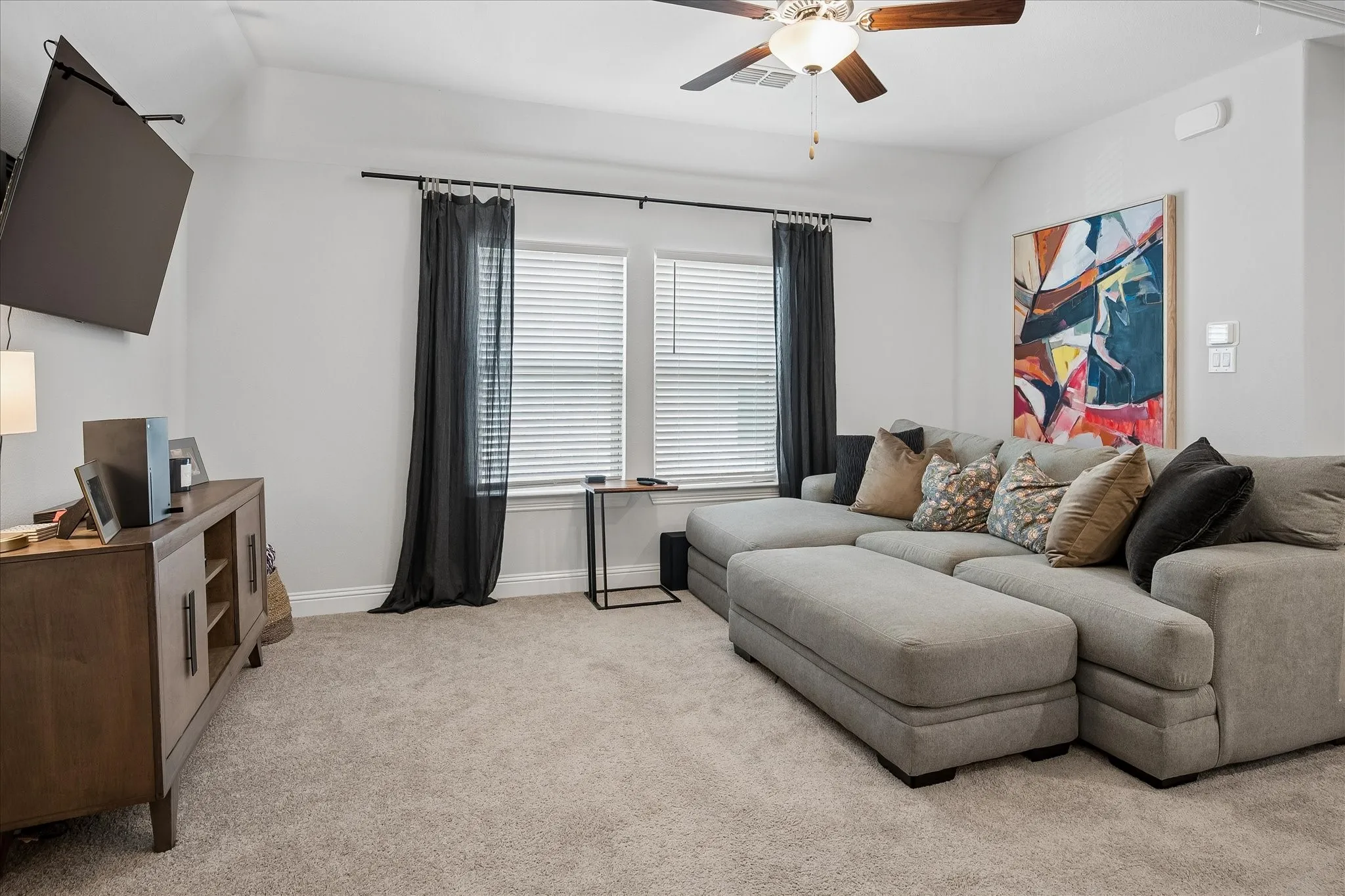 Single Family Residence For Rent in Tarrant County , 11828 Prudence Drive, Fort Worth, Texas 76052, 3 Bedroom, 3 Bathroom, 2 Garage spaces, 2,996 Sqft, built in 2021, mls#21406321, Real Estate Agent in Fort Worth, Homes For Rent in Tarrant county, Homes For Rent in Fort Worth, Realtor in Fort Worth Texas, Real Estate Brokerage Independent Realty Texas, Luminita Cordes Realtor