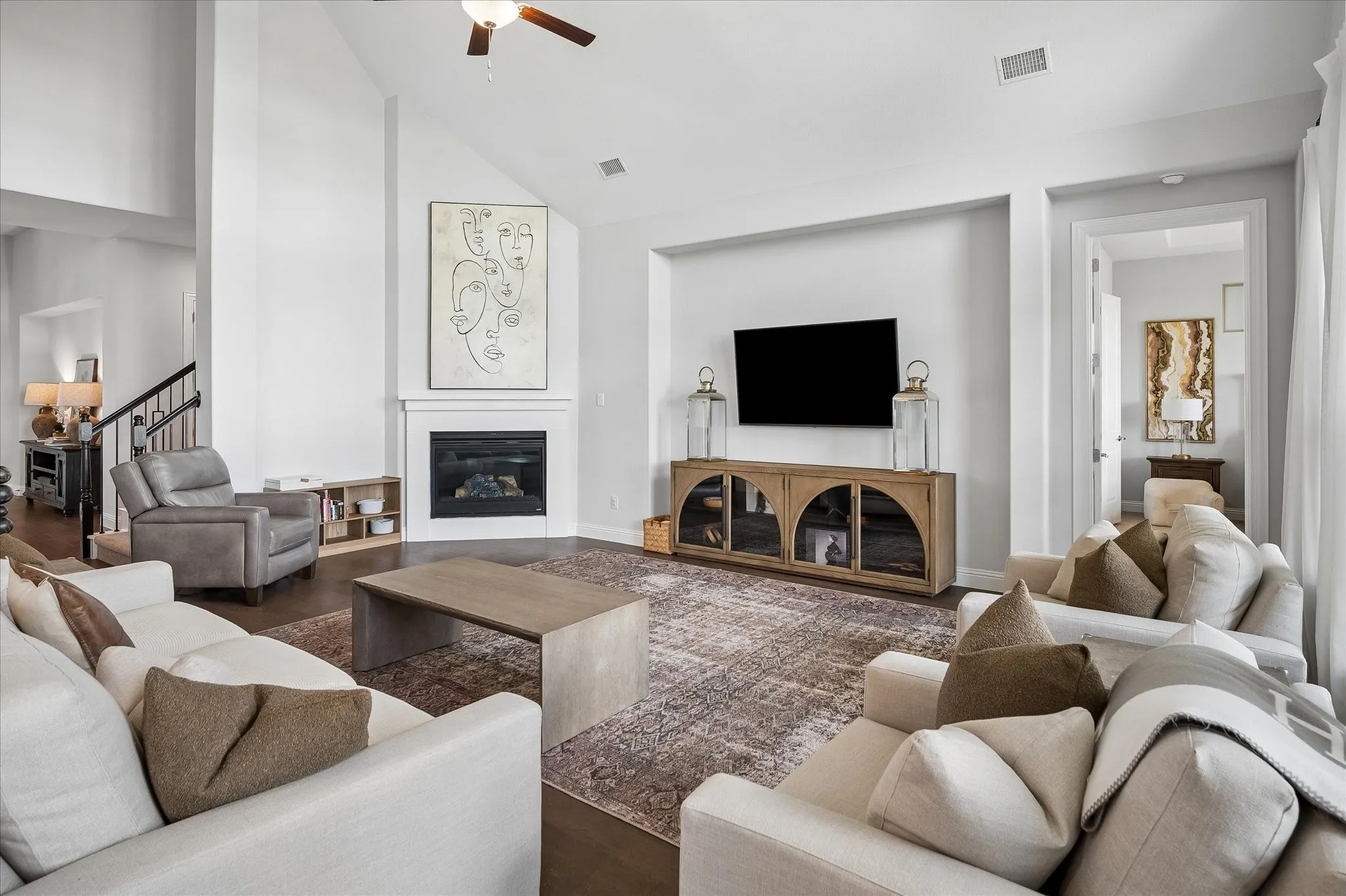 Single Family Residence For Rent in Tarrant County , 11828 Prudence Drive, Fort Worth, Texas 76052, 3 Bedroom, 3 Bathroom, 2 Garage spaces, 2,996 Sqft, built in 2021, mls#21406321, Real Estate Agent in Fort Worth, Homes For Rent in Tarrant county, Homes For Rent in Fort Worth, Realtor in Fort Worth Texas, Real Estate Brokerage Independent Realty Texas, Luminita Cordes Realtor