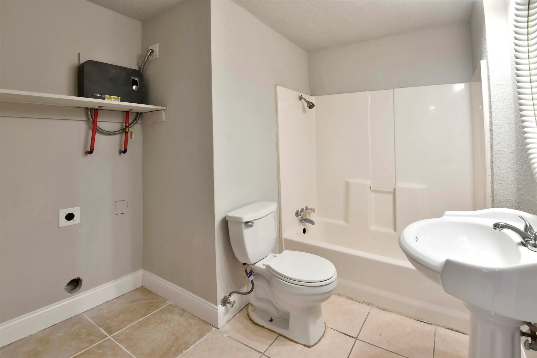 Single Family Residence For Rent in Collin County , 814 N Kentucky Street, Mc Kinney, Texas 75069, 3 Bedroom, 1 Bathroom, Garage spaces, 2,422 Sqft, built in 1961, mls#21406362, Real Estate Agent in Mc Kinney, Homes For Rent in Collin county, Homes For Rent in Mc Kinney, Realtor in Mc Kinney Texas, Real Estate Brokerage Independent Realty Texas, Luminita Cordes Realtor