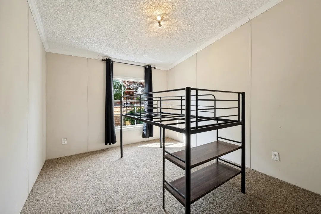 Mobile Home For Sale in Hunt County , 5294 County Road 4207, Campbell, Texas 75422, 3 Bedroom, 2 Bathroom, 2 Garage spaces, 1,920 Sqft, built in 2005, mls#21405357, Real Estate Agent in Campbell, Homes For Sale in Hunt county, Homes For Sale in Campbell, Realtor in Campbell Texas, Real Estate Brokerage Independent Realty Texas, Luminita Cordes Realtor