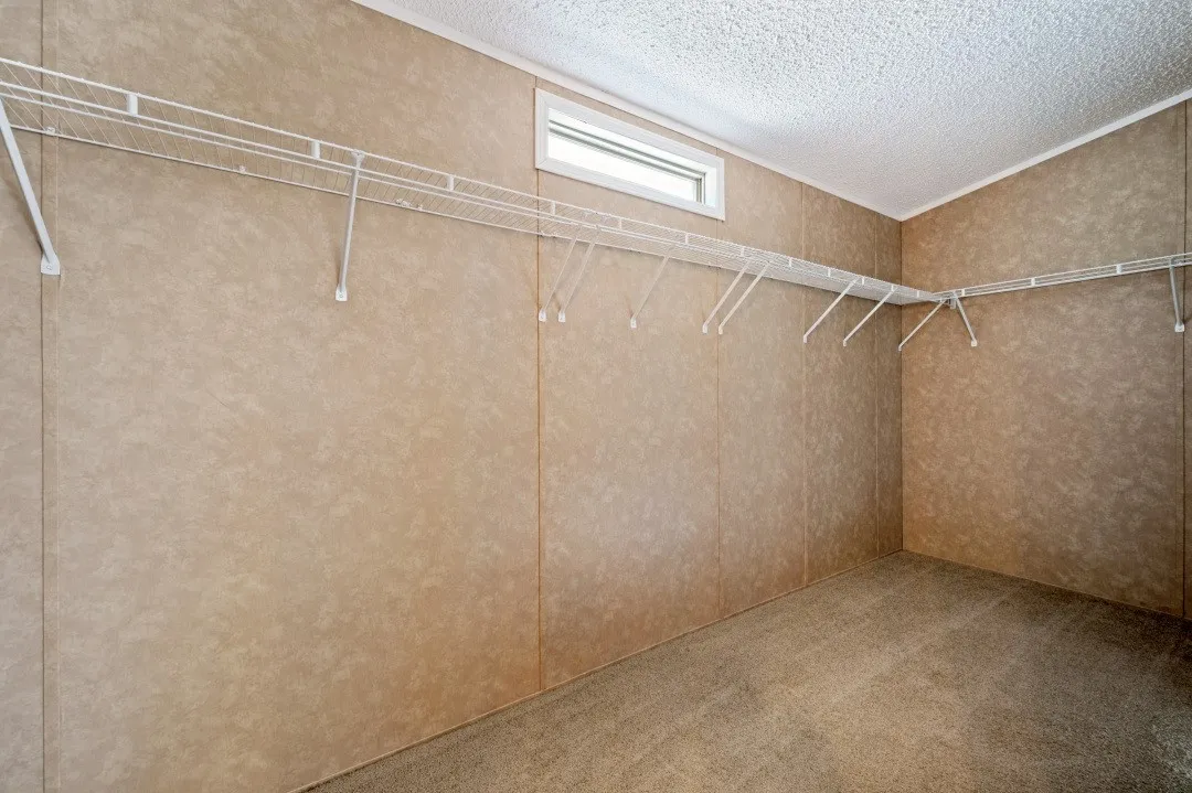 Mobile Home For Sale in Hunt County , 5294 County Road 4207, Campbell, Texas 75422, 3 Bedroom, 2 Bathroom, 2 Garage spaces, 1,920 Sqft, built in 2005, mls#21405357, Real Estate Agent in Campbell, Homes For Sale in Hunt county, Homes For Sale in Campbell, Realtor in Campbell Texas, Real Estate Brokerage Independent Realty Texas, Luminita Cordes Realtor