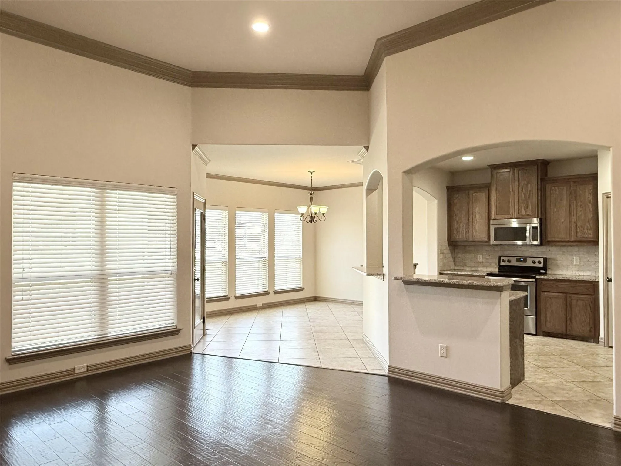 Single Family Residence For Rent in Parker County , 418 Spyglass Drive, Willow Park, Texas 76008, 3 Bedroom, 2 Bathroom, 2 Garage spaces, 1,800 Sqft, built in 2013, mls#21406349, Real Estate Agent in Willow Park, Homes For Rent in Parker county, Homes For Rent in Willow Park, Realtor in Willow Park Texas, Real Estate Brokerage Independent Realty Texas, Luminita Cordes Realtor