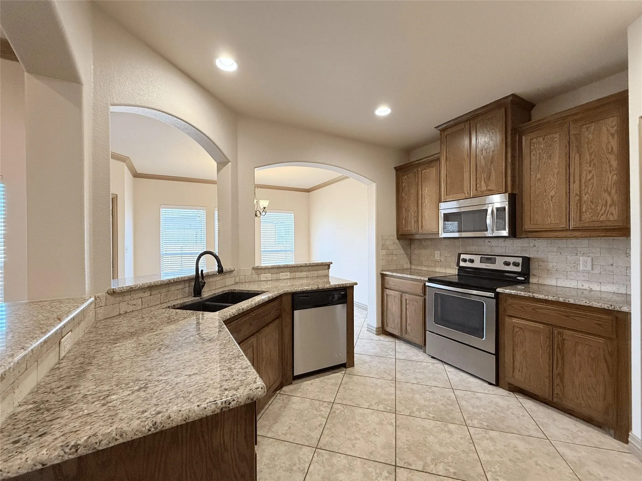 Single Family Residence For Rent in Parker County , 418 Spyglass Drive, Willow Park, Texas 76008, 3 Bedroom, 2 Bathroom, 2 Garage spaces, 1,800 Sqft, built in 2013, mls#21406349, Real Estate Agent in Willow Park, Homes For Rent in Parker county, Homes For Rent in Willow Park, Realtor in Willow Park Texas, Real Estate Brokerage Independent Realty Texas, Luminita Cordes Realtor