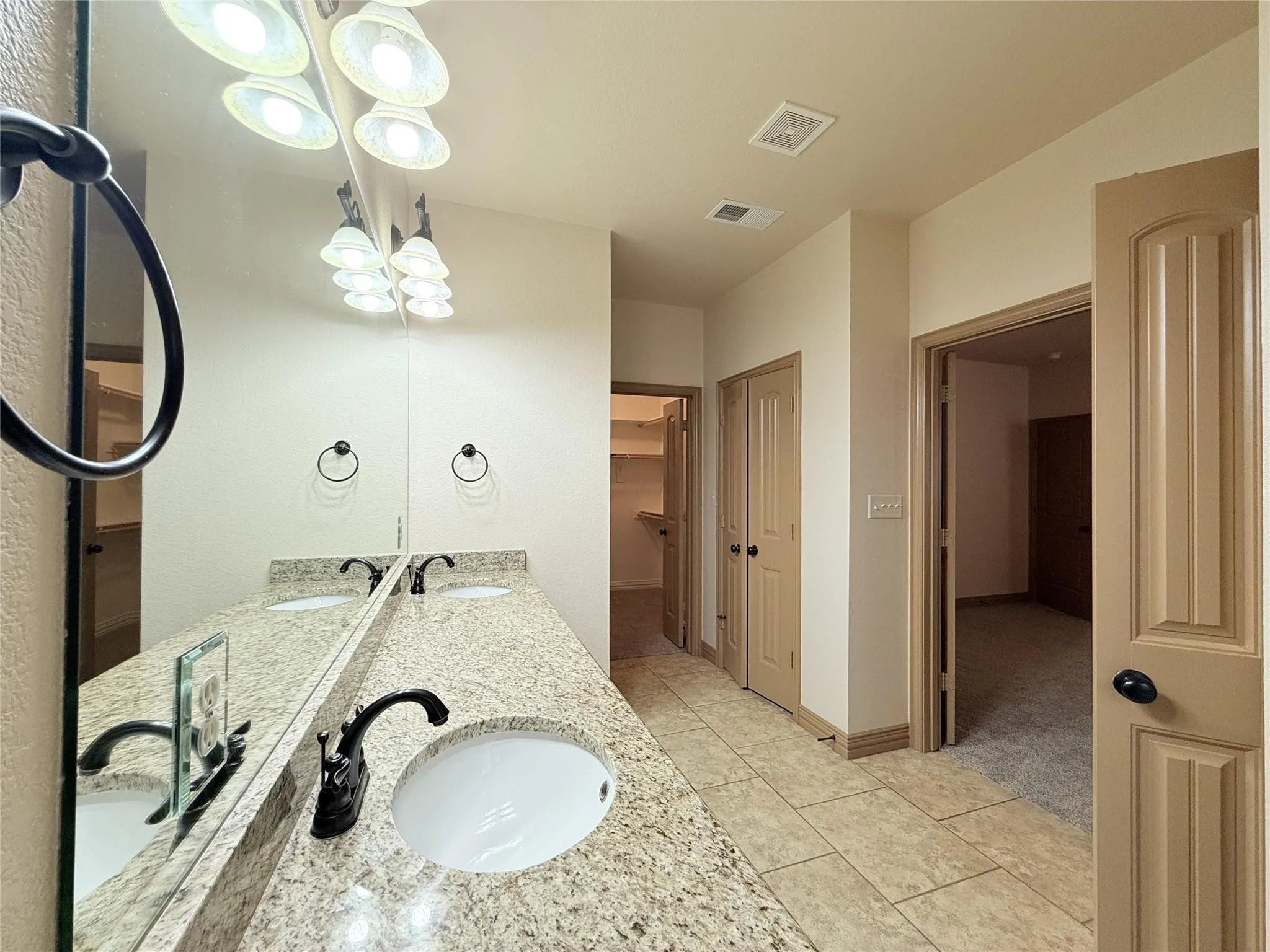 Single Family Residence For Rent in Parker County , 418 Spyglass Drive, Willow Park, Texas 76008, 3 Bedroom, 2 Bathroom, 2 Garage spaces, 1,800 Sqft, built in 2013, mls#21406349, Real Estate Agent in Willow Park, Homes For Rent in Parker county, Homes For Rent in Willow Park, Realtor in Willow Park Texas, Real Estate Brokerage Independent Realty Texas, Luminita Cordes Realtor