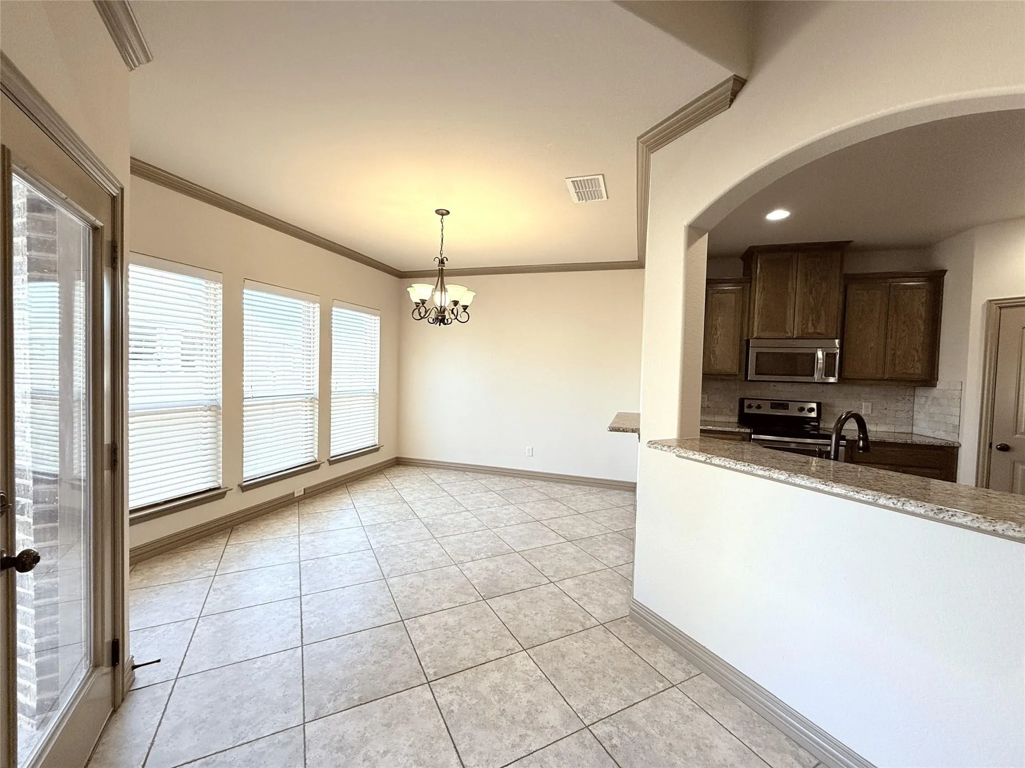 Single Family Residence For Rent in Parker County , 418 Spyglass Drive, Willow Park, Texas 76008, 3 Bedroom, 2 Bathroom, 2 Garage spaces, 1,800 Sqft, built in 2013, mls#21406349, Real Estate Agent in Willow Park, Homes For Rent in Parker county, Homes For Rent in Willow Park, Realtor in Willow Park Texas, Real Estate Brokerage Independent Realty Texas, Luminita Cordes Realtor