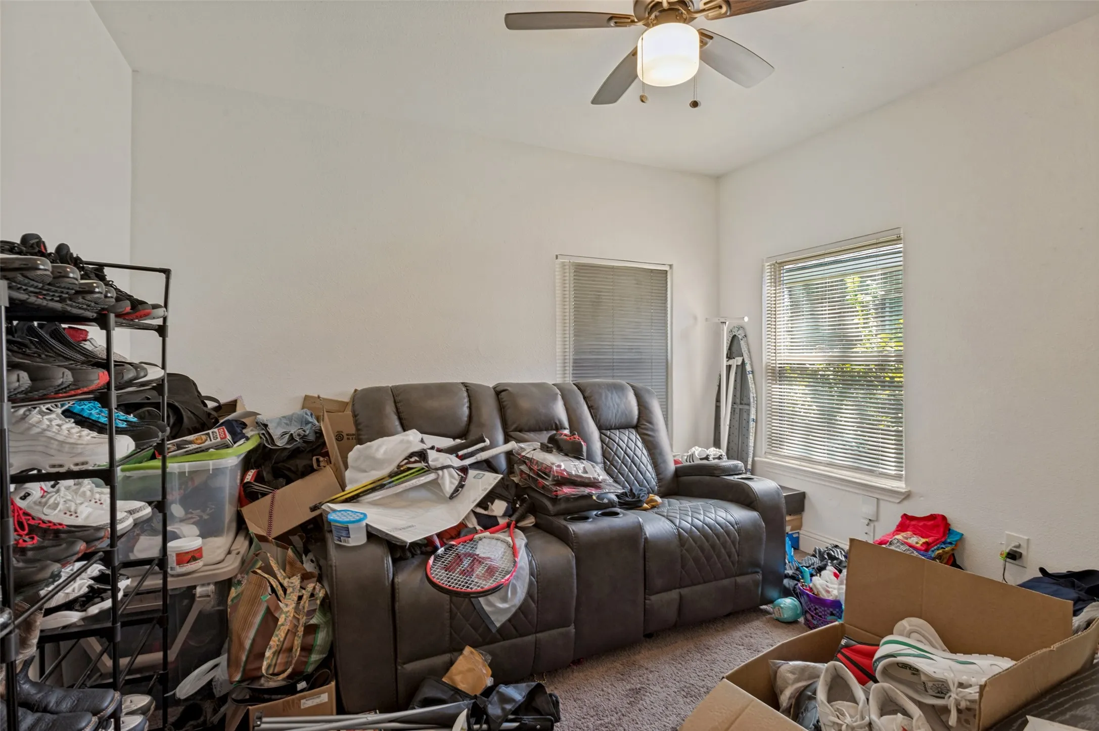Single Family Residence For Sale in Dallas County , 1414 Tempest Drive, Dallas, Texas 75217, 4 Bedroom, 2 Bathroom, Garage spaces, 1,196 Sqft, built in 1965, mls#21402583, Real Estate Agent in Dallas, Homes For Sale in Dallas county, Homes For Sale in Dallas, Realtor in Dallas Texas, Real Estate Brokerage Independent Realty Texas, Luminita Cordes Realtor