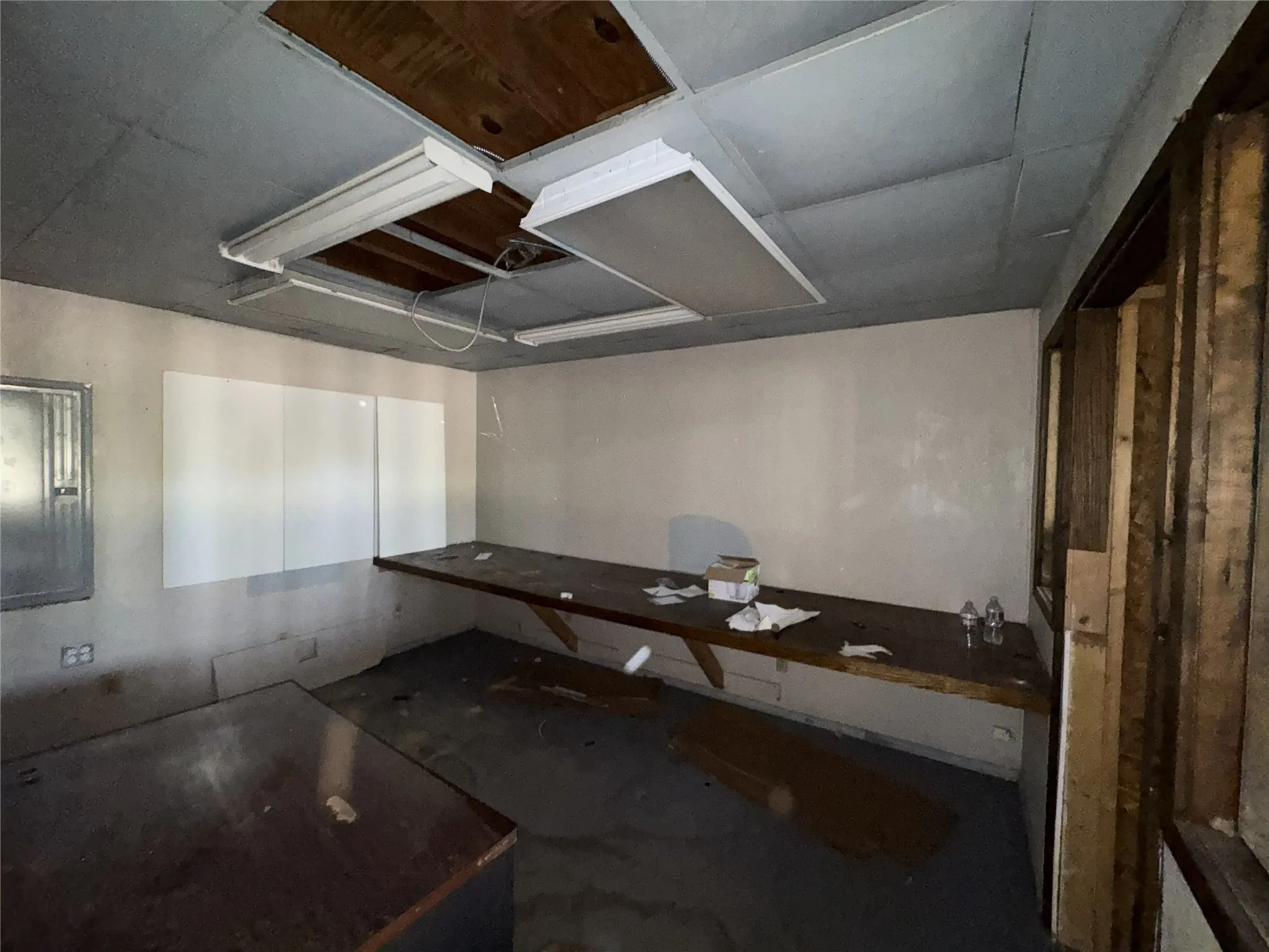 Warehouse For Rent in Grayson County , 602 S Armstrong Avenue, Denison, Texas 75020, 0, 0, Garage spaces, 0 Sqft, built in 1970, mls#21405338, Real Estate Agent in Denison, Homes For Rent in Grayson county, Homes For Rent in Denison, Realtor in Denison Texas, Real Estate Brokerage Independent Realty Texas, Luminita Cordes Realtor