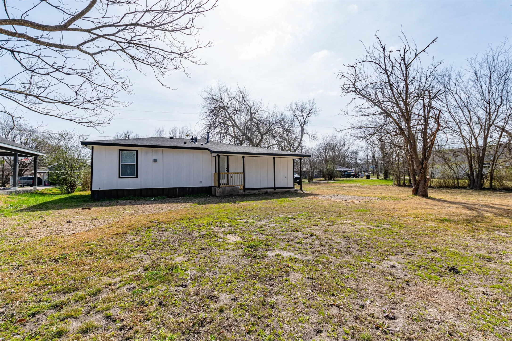 Single Family Residence For Sale in Hunt County , 1112 Marshall Street, Greenville, Texas 75401, 3 Bedroom, 2 Bathroom, Garage spaces, 1,042 Sqft, built in 1961, mls#21406374, Real Estate Agent in Greenville, Homes For Sale in Hunt county, Homes For Sale in Greenville, Realtor in Greenville Texas, Real Estate Brokerage Independent Realty Texas, Luminita Cordes Realtor