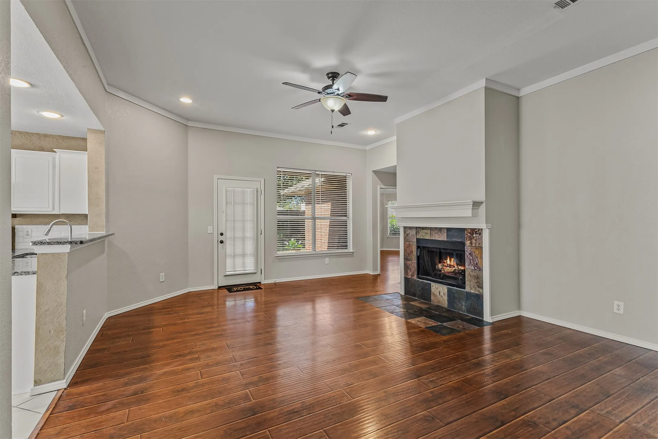 Single Family Residence For Sale in Collin County , 109 N Rolling Meadows Drive, Wylie, Texas 75098, 4 Bedroom, 2 Bathroom, 2 Garage spaces, 1,967 Sqft, built in 2000, mls#21406367, Real Estate Agent in Wylie, Homes For Sale in Collin county, Homes For Sale in Wylie, Realtor in Wylie Texas, Real Estate Brokerage Independent Realty Texas, Luminita Cordes Realtor
