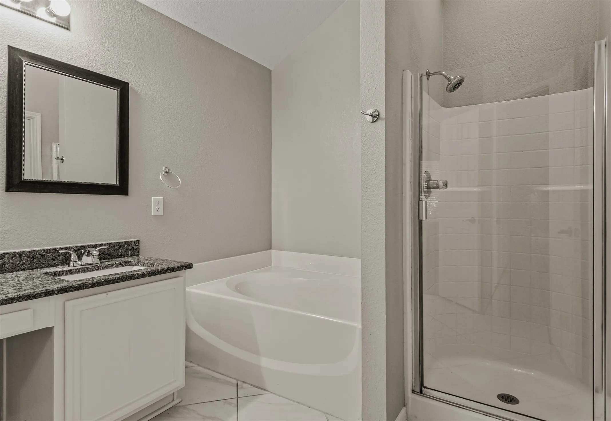 Single Family Residence For Sale in Collin County , 109 N Rolling Meadows Drive, Wylie, Texas 75098, 4 Bedroom, 2 Bathroom, 2 Garage spaces, 1,967 Sqft, built in 2000, mls#21406367, Real Estate Agent in Wylie, Homes For Sale in Collin county, Homes For Sale in Wylie, Realtor in Wylie Texas, Real Estate Brokerage Independent Realty Texas, Luminita Cordes Realtor