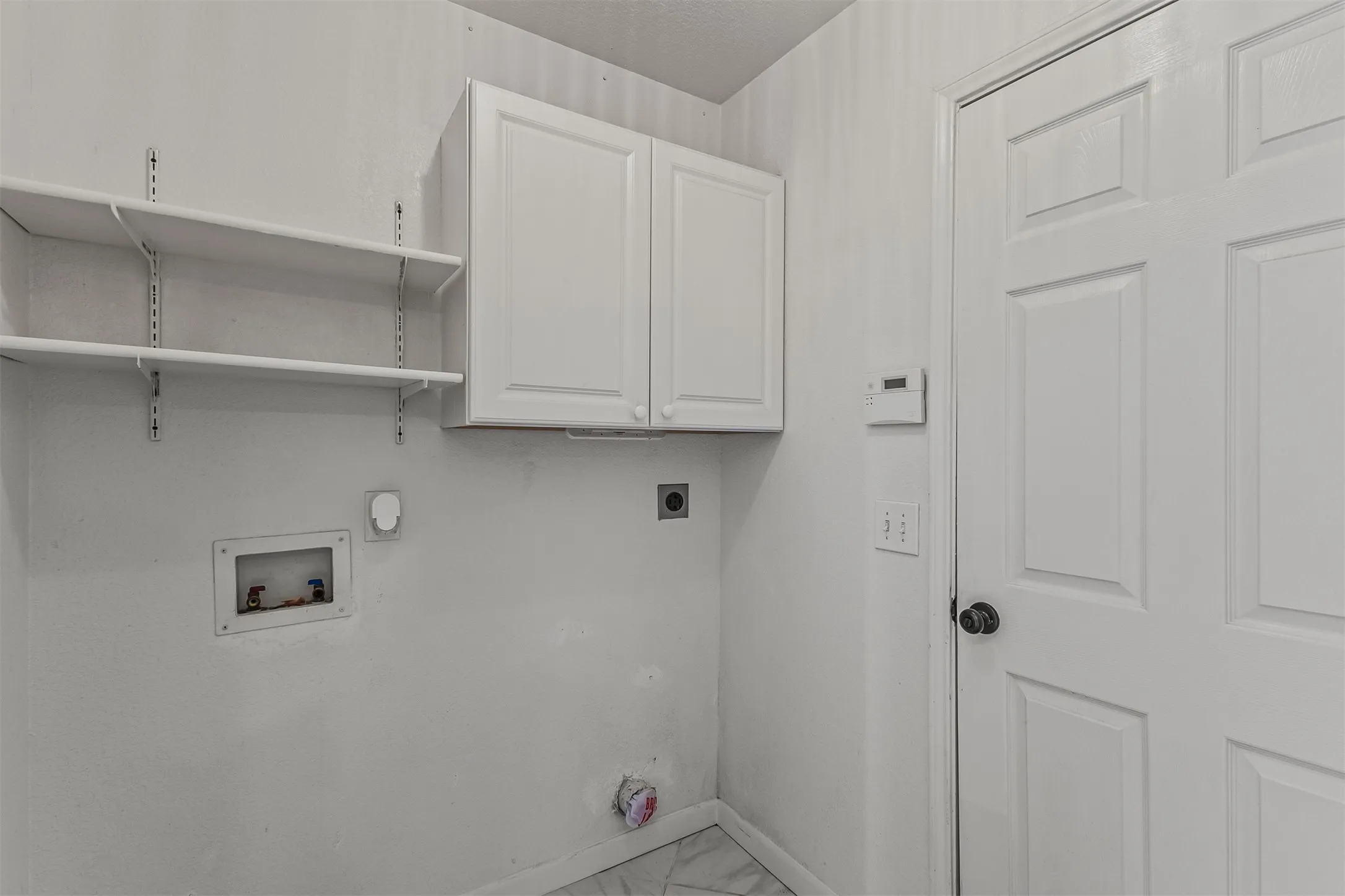 Single Family Residence For Sale in Collin County , 109 N Rolling Meadows Drive, Wylie, Texas 75098, 4 Bedroom, 2 Bathroom, 2 Garage spaces, 1,967 Sqft, built in 2000, mls#21406367, Real Estate Agent in Wylie, Homes For Sale in Collin county, Homes For Sale in Wylie, Realtor in Wylie Texas, Real Estate Brokerage Independent Realty Texas, Luminita Cordes Realtor