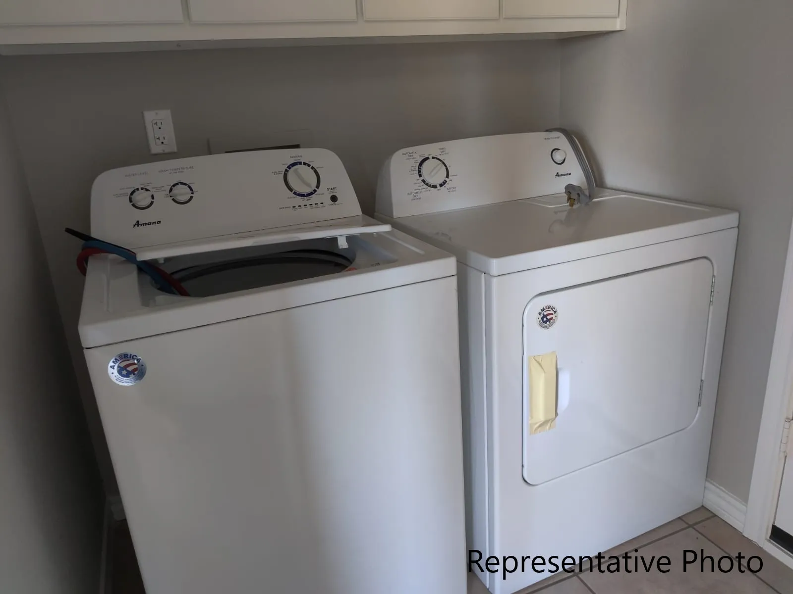 Duplex For Rent in Fannin County , 612 E 3rd Street B, Bonham, Texas 75418, 3 Bedroom, 2 Bathroom, Garage spaces, 2,383 Sqft, built in 2022, mls#21406380, Real Estate Agent in Bonham, Homes For Rent in Fannin county, Homes For Rent in Bonham, Realtor in Bonham Texas, Real Estate Brokerage Independent Realty Texas, Luminita Cordes Realtor
