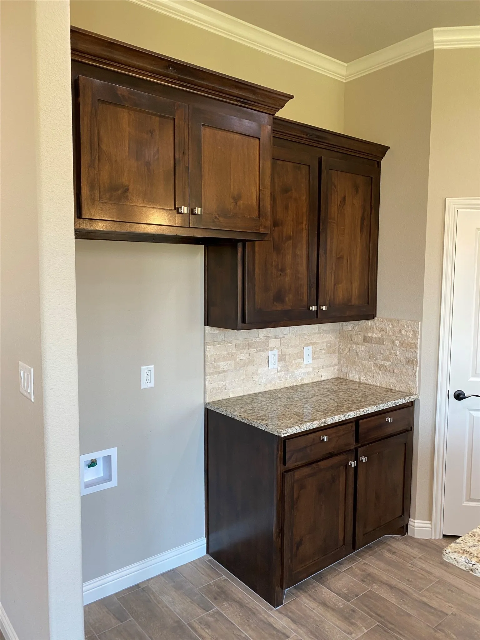 Single Family Residence For Rent in Hood County , 3005 Promenade Drive, Granbury, Texas 76049, 3 Bedroom, 2 Bathroom, 2 Garage spaces, 1,787 Sqft, built in 2022, mls#21406375, Real Estate Agent in Granbury, Homes For Rent in Hood county, Homes For Rent in Granbury, Realtor in Granbury Texas, Real Estate Brokerage Independent Realty Texas, Luminita Cordes Realtor
