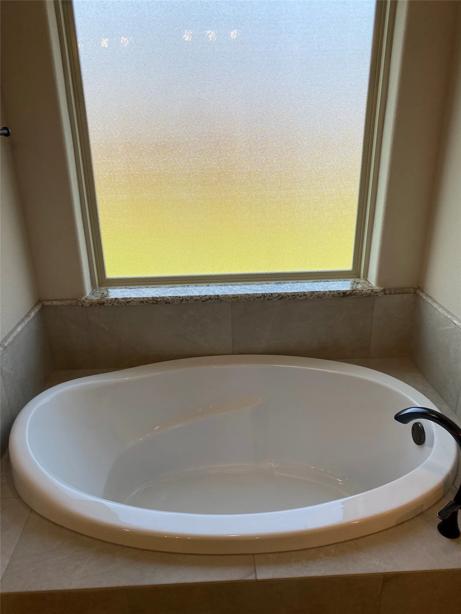 Single Family Residence For Rent in Hood County , 3005 Promenade Drive, Granbury, Texas 76049, 3 Bedroom, 2 Bathroom, 2 Garage spaces, 1,787 Sqft, built in 2022, mls#21406375, Real Estate Agent in Granbury, Homes For Rent in Hood county, Homes For Rent in Granbury, Realtor in Granbury Texas, Real Estate Brokerage Independent Realty Texas, Luminita Cordes Realtor