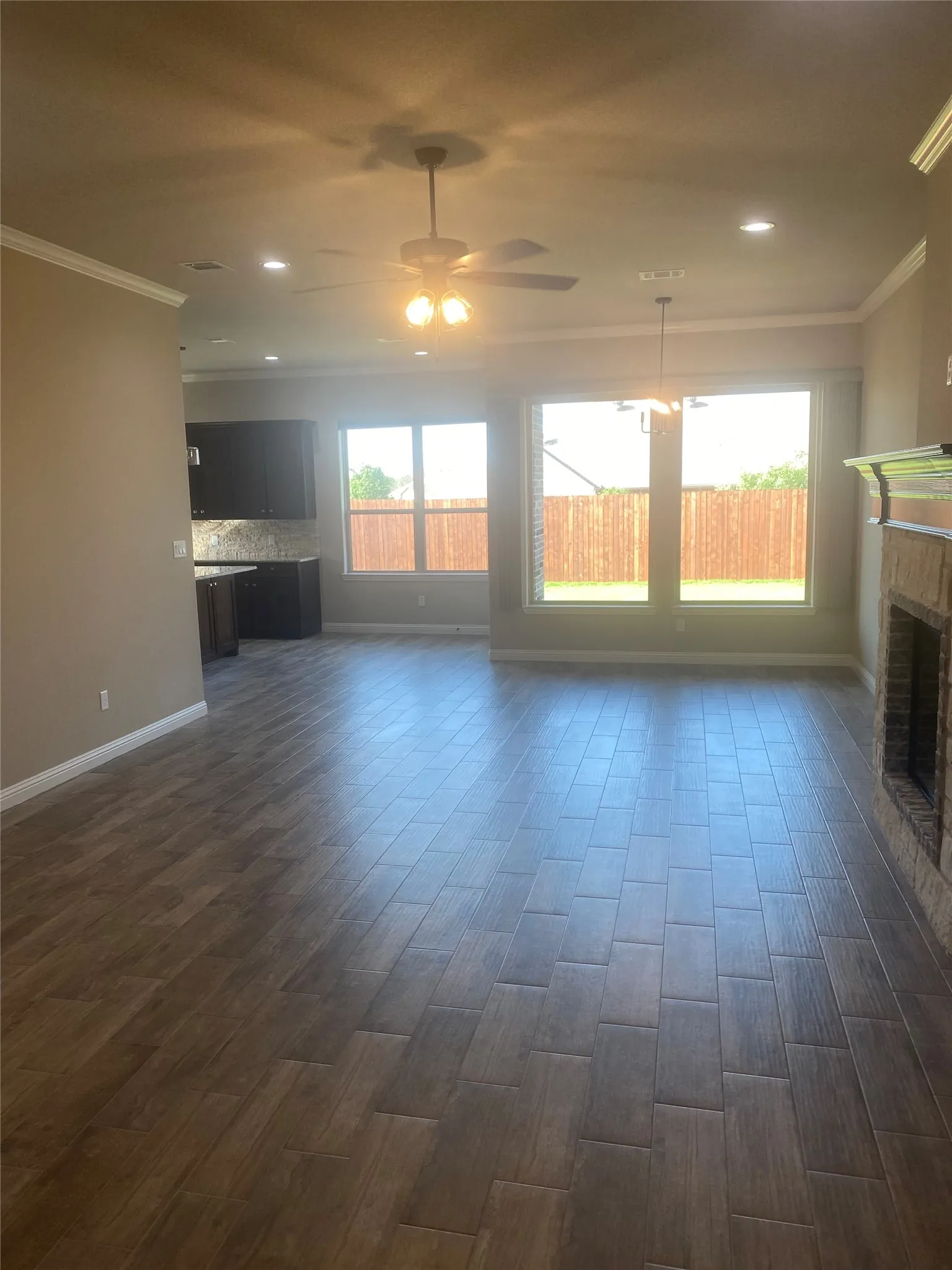 Single Family Residence For Rent in Hood County , 3005 Promenade Drive, Granbury, Texas 76049, 3 Bedroom, 2 Bathroom, 2 Garage spaces, 1,787 Sqft, built in 2022, mls#21406375, Real Estate Agent in Granbury, Homes For Rent in Hood county, Homes For Rent in Granbury, Realtor in Granbury Texas, Real Estate Brokerage Independent Realty Texas, Luminita Cordes Realtor