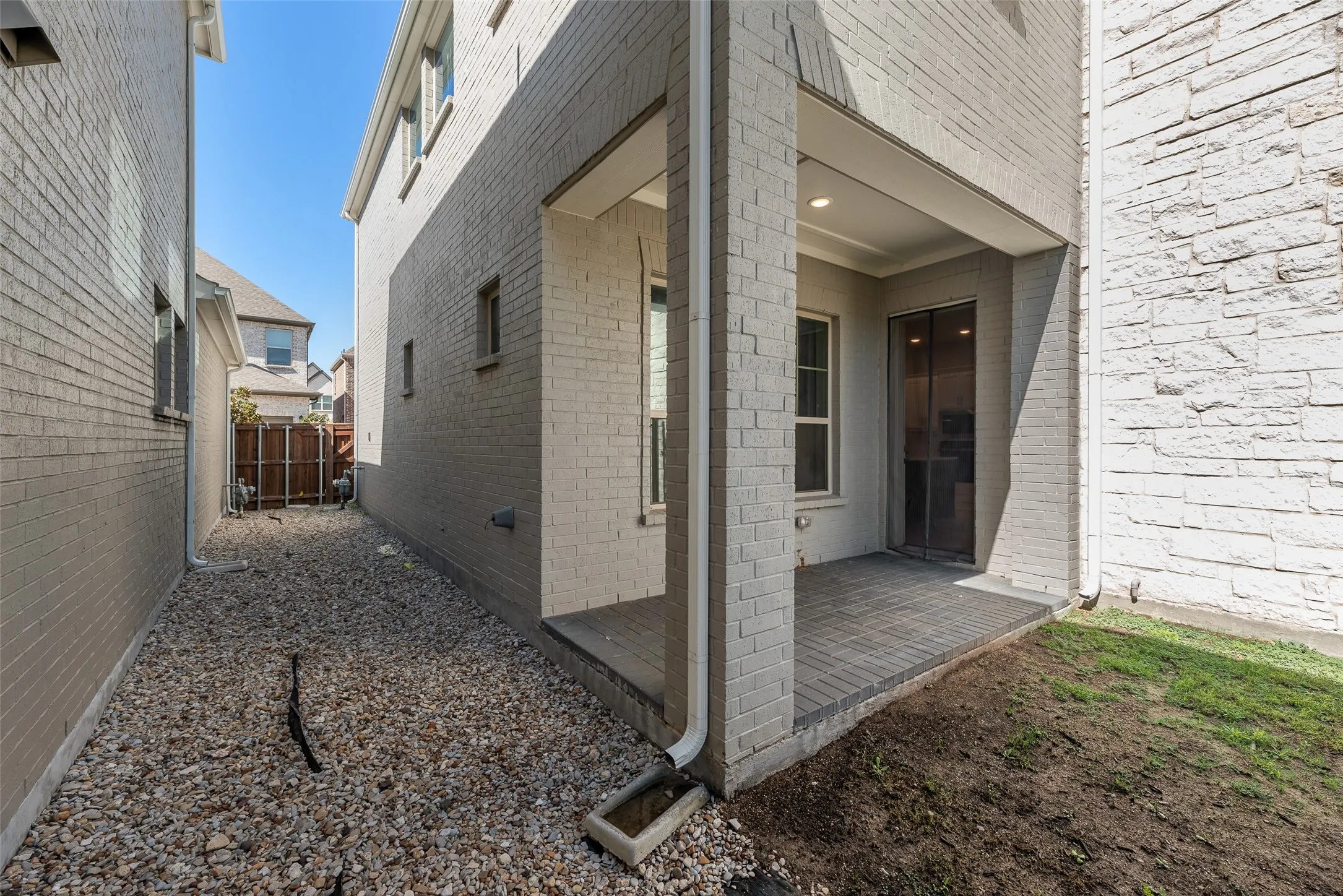 Single Family Residence For Rent in Tarrant County , 3342 Monarch Pass Drive, Arlington, Texas 76005, 4 Bedroom, 3 Bathroom, 2 Garage spaces, 2,334 Sqft, built in 2023, mls#21389481, Real Estate Agent in Arlington, Homes For Rent in Tarrant county, Homes For Rent in Arlington, Realtor in Arlington Texas, Real Estate Brokerage Independent Realty Texas, Luminita Cordes Realtor