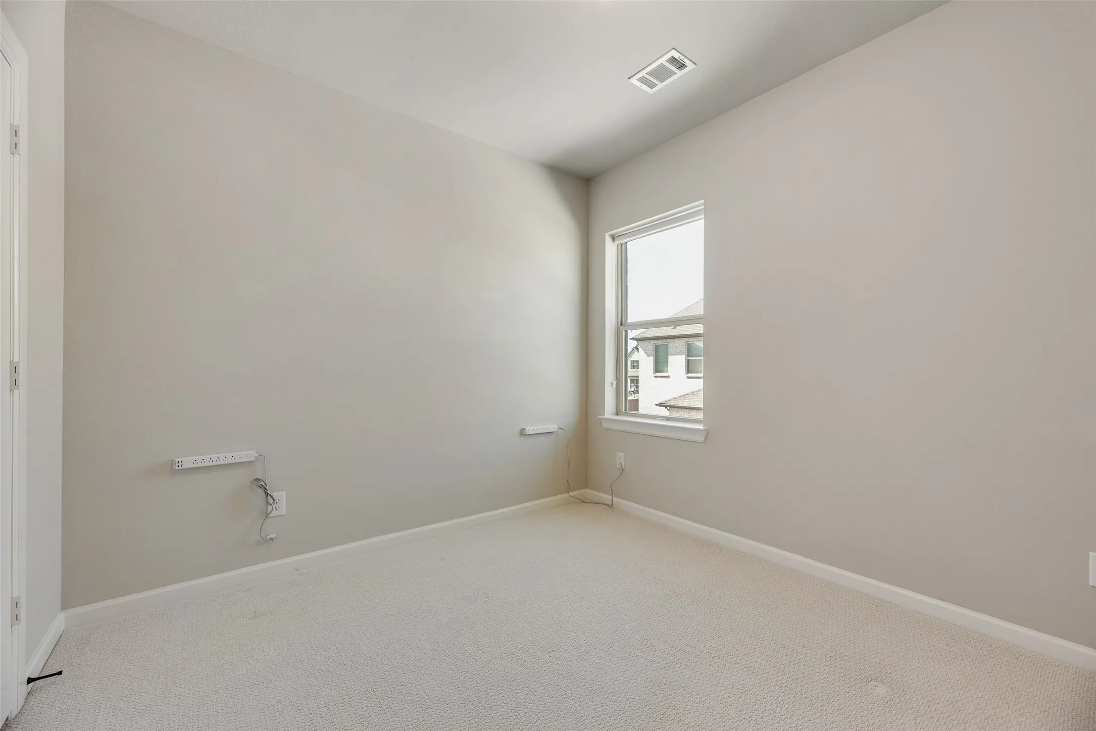 Single Family Residence For Rent in Tarrant County , 3342 Monarch Pass Drive, Arlington, Texas 76005, 4 Bedroom, 3 Bathroom, 2 Garage spaces, 2,334 Sqft, built in 2023, mls#21389481, Real Estate Agent in Arlington, Homes For Rent in Tarrant county, Homes For Rent in Arlington, Realtor in Arlington Texas, Real Estate Brokerage Independent Realty Texas, Luminita Cordes Realtor