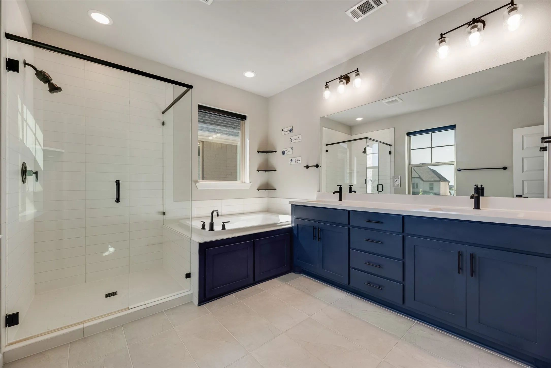 Single Family Residence For Rent in Tarrant County , 3342 Monarch Pass Drive, Arlington, Texas 76005, 4 Bedroom, 3 Bathroom, 2 Garage spaces, 2,334 Sqft, built in 2023, mls#21389481, Real Estate Agent in Arlington, Homes For Rent in Tarrant county, Homes For Rent in Arlington, Realtor in Arlington Texas, Real Estate Brokerage Independent Realty Texas, Luminita Cordes Realtor