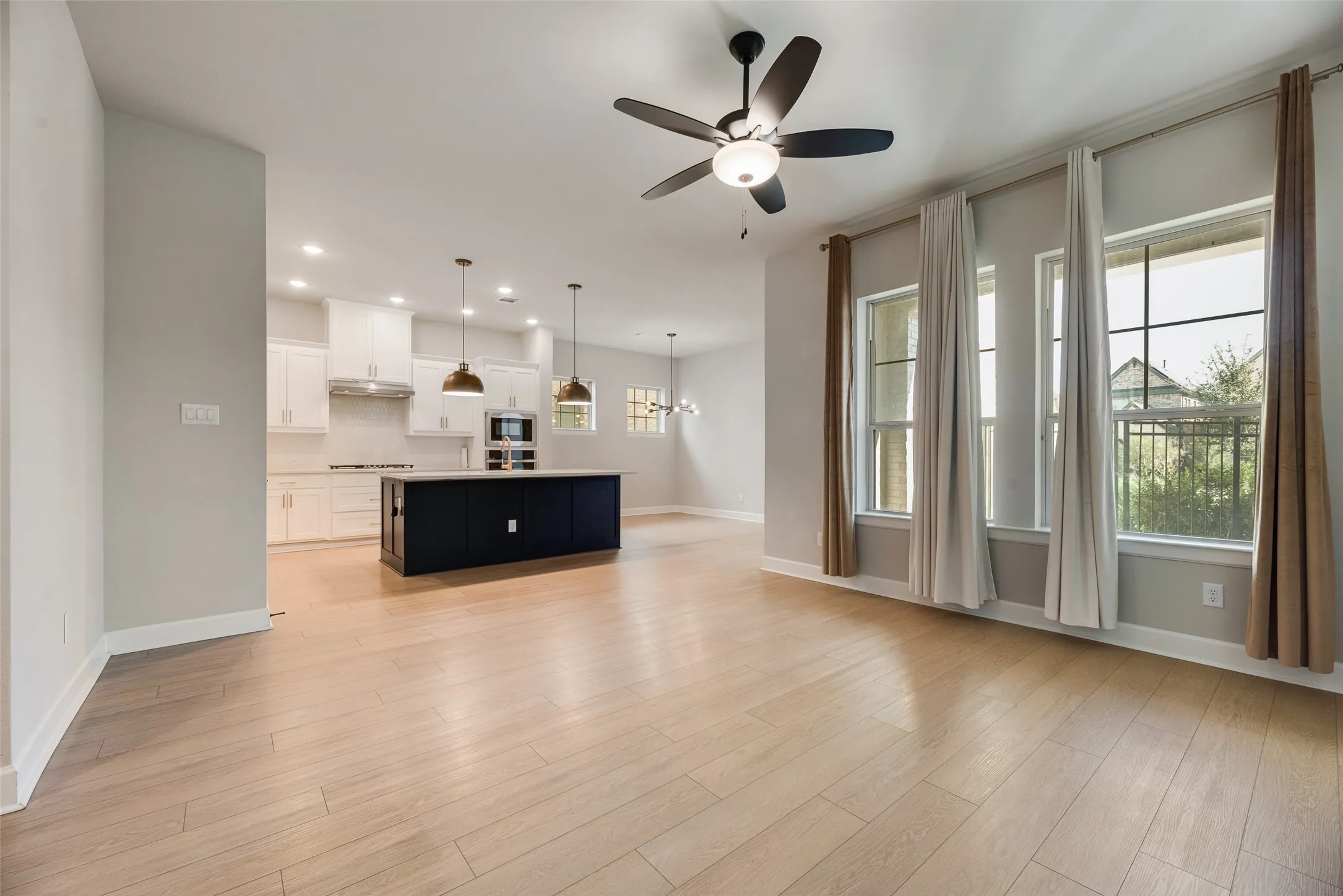 Single Family Residence For Rent in Tarrant County , 3342 Monarch Pass Drive, Arlington, Texas 76005, 4 Bedroom, 3 Bathroom, 2 Garage spaces, 2,334 Sqft, built in 2023, mls#21389481, Real Estate Agent in Arlington, Homes For Rent in Tarrant county, Homes For Rent in Arlington, Realtor in Arlington Texas, Real Estate Brokerage Independent Realty Texas, Luminita Cordes Realtor