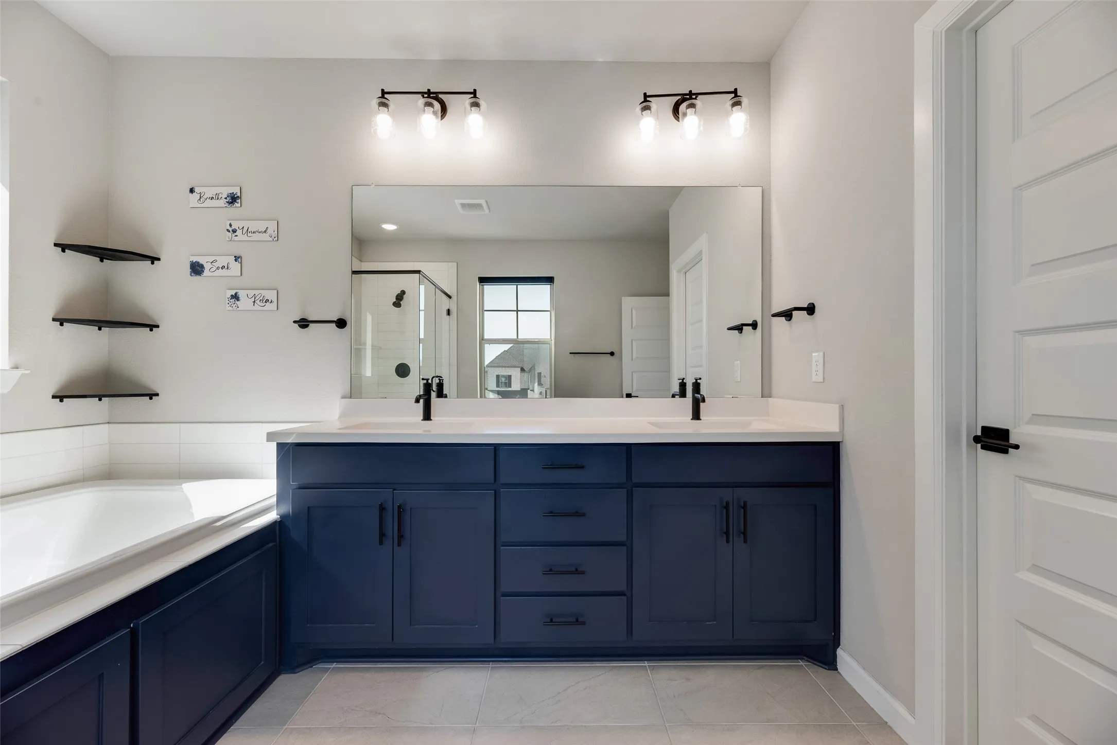 Single Family Residence For Rent in Tarrant County , 3342 Monarch Pass Drive, Arlington, Texas 76005, 4 Bedroom, 3 Bathroom, 2 Garage spaces, 2,334 Sqft, built in 2023, mls#21389481, Real Estate Agent in Arlington, Homes For Rent in Tarrant county, Homes For Rent in Arlington, Realtor in Arlington Texas, Real Estate Brokerage Independent Realty Texas, Luminita Cordes Realtor