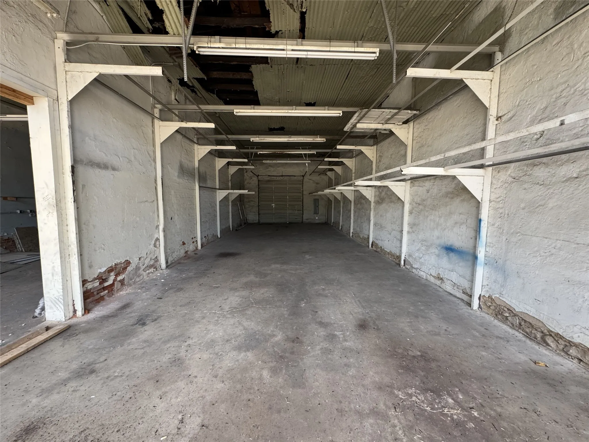 Warehouse For Rent in Grayson County , 602 S Armstrong Avenue 606, Denison, Texas 75020, 0, 0, Garage spaces, 0 Sqft, built in 1970, mls#21406393, Real Estate Agent in Denison, Homes For Rent in Grayson county, Homes For Rent in Denison, Realtor in Denison Texas, Real Estate Brokerage Independent Realty Texas, Luminita Cordes Realtor