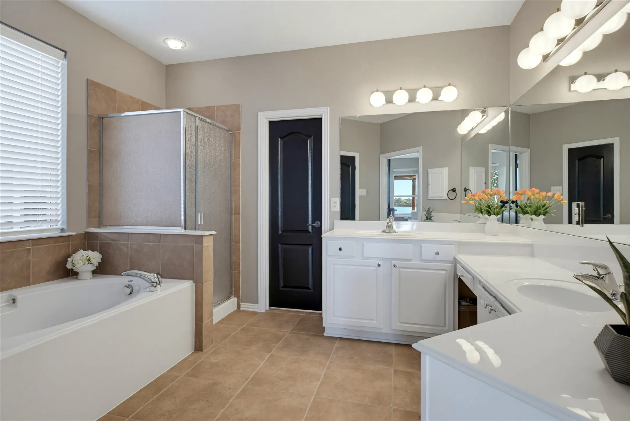 Single Family Residence For Sale in Denton County , 2828 Appaloosa Court, Little Elm, Texas 75068, 4 Bedroom, 3 Bathroom, 2 Garage spaces, 3,030 Sqft, built in 2007, mls#21395564, Real Estate Agent in Little Elm, Homes For Sale in Denton county, Homes For Sale in Little Elm, Realtor in Little Elm Texas, Real Estate Brokerage Independent Realty Texas, Luminita Cordes Realtor