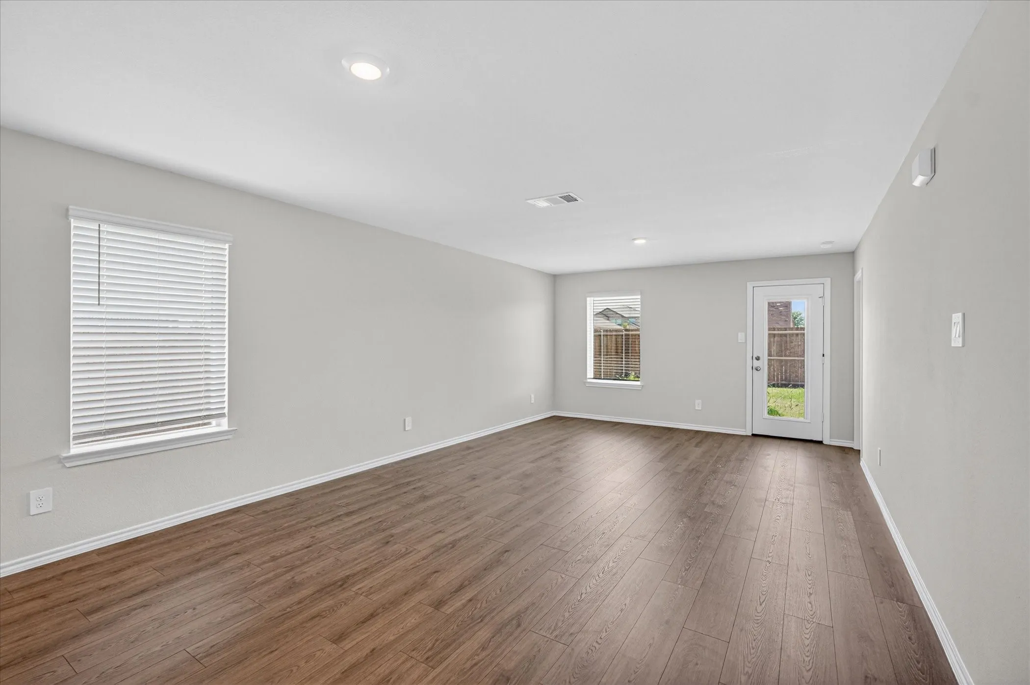 Single Family Residence For Rent in Collin County , 1818 Potomac Lane, Blue Ridge, Texas 75424, 3 Bedroom, 2 Bathroom, 2 Garage spaces, 1,334 Sqft, built in 2026, mls#21406396, Real Estate Agent in Blue Ridge, Homes For Rent in Collin county, Homes For Rent in Blue Ridge, Realtor in Blue Ridge Texas, Real Estate Brokerage Independent Realty Texas, Luminita Cordes Realtor