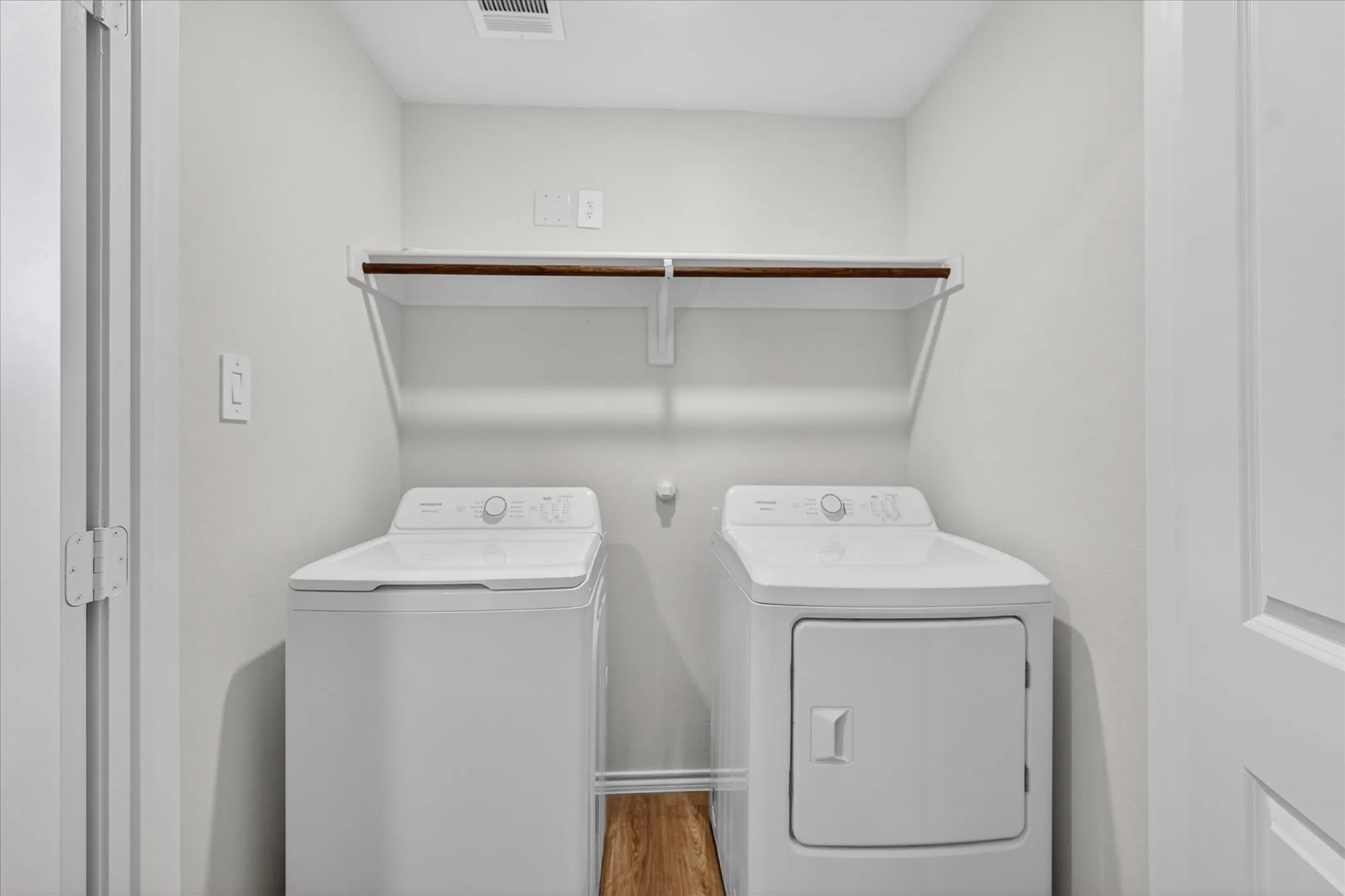 Single Family Residence For Rent in Collin County , 1818 Potomac Lane, Blue Ridge, Texas 75424, 3 Bedroom, 2 Bathroom, 2 Garage spaces, 1,334 Sqft, built in 2026, mls#21406396, Real Estate Agent in Blue Ridge, Homes For Rent in Collin county, Homes For Rent in Blue Ridge, Realtor in Blue Ridge Texas, Real Estate Brokerage Independent Realty Texas, Luminita Cordes Realtor