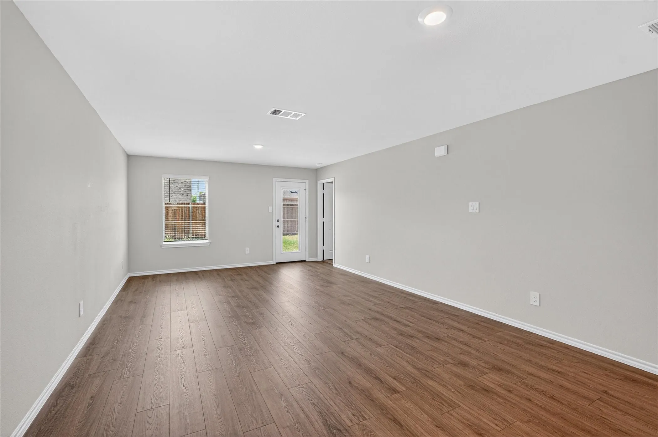 Single Family Residence For Rent in Collin County , 1818 Potomac Lane, Blue Ridge, Texas 75424, 3 Bedroom, 2 Bathroom, 2 Garage spaces, 1,334 Sqft, built in 2026, mls#21406396, Real Estate Agent in Blue Ridge, Homes For Rent in Collin county, Homes For Rent in Blue Ridge, Realtor in Blue Ridge Texas, Real Estate Brokerage Independent Realty Texas, Luminita Cordes Realtor