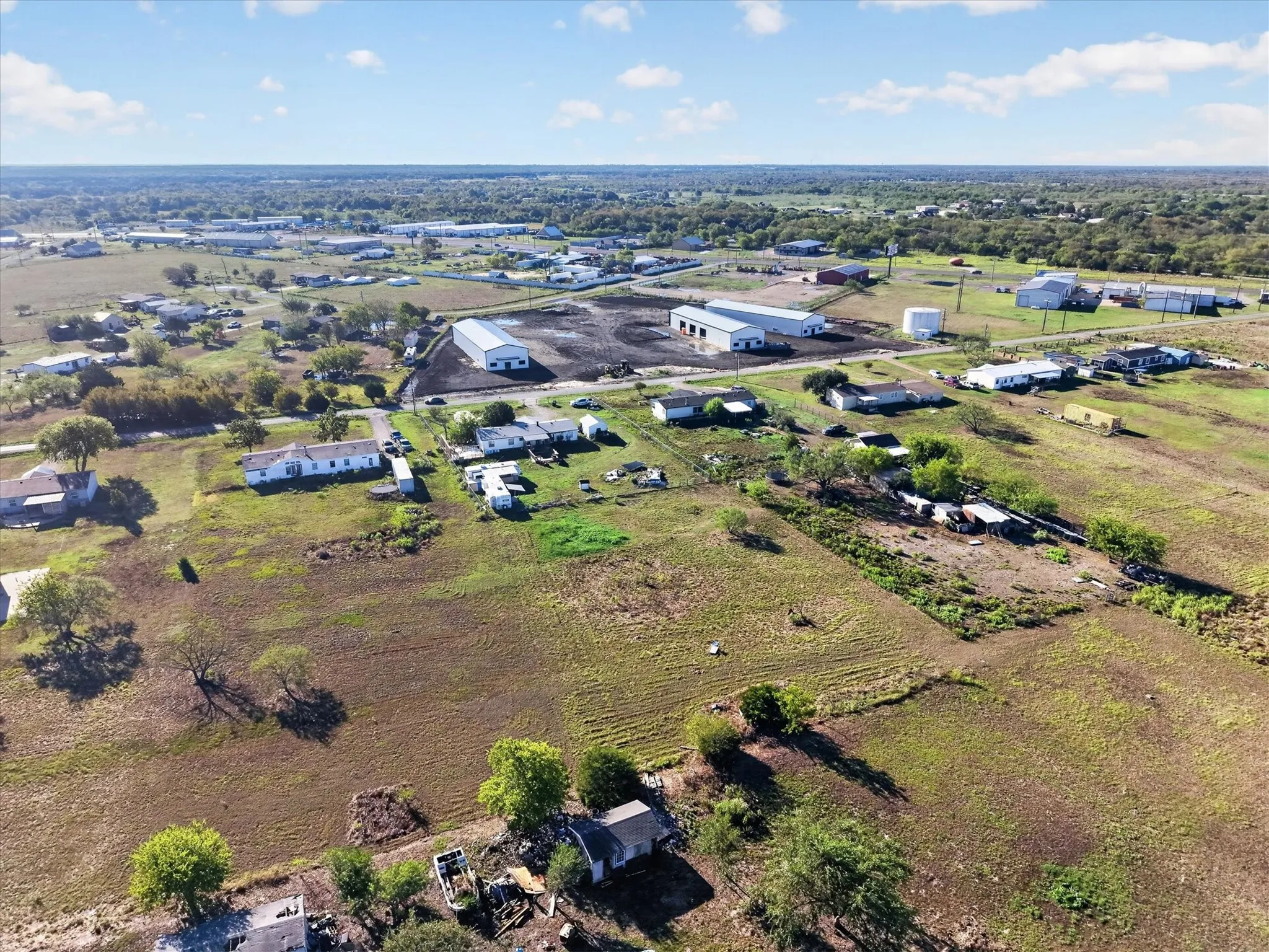 Mobile Home For Sale in Rockwall County , 346 E Highline Drive, Royse City, Texas 75189, 4 Bedroom, 2 Bathroom, Garage spaces, 1,792 Sqft, built in 1999, mls#21406118, Real Estate Agent in Royse City, Homes For Sale in Rockwall county, Homes For Sale in Royse City, Realtor in Royse City Texas, Real Estate Brokerage Independent Realty Texas, Luminita Cordes Realtor