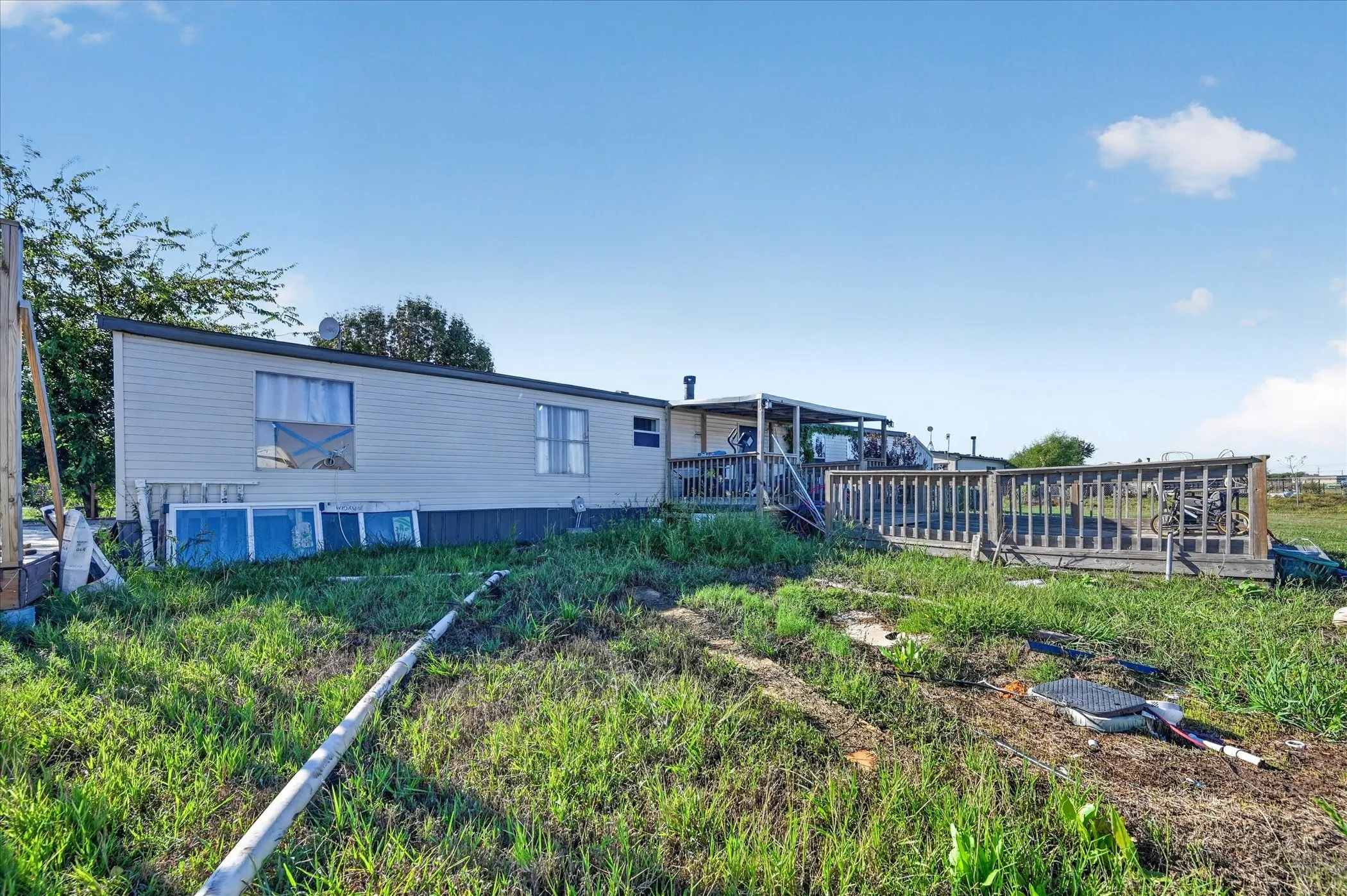 Mobile Home For Sale in Rockwall County , 346 E Highline Drive, Royse City, Texas 75189, 4 Bedroom, 2 Bathroom, Garage spaces, 1,792 Sqft, built in 1999, mls#21406118, Real Estate Agent in Royse City, Homes For Sale in Rockwall county, Homes For Sale in Royse City, Realtor in Royse City Texas, Real Estate Brokerage Independent Realty Texas, Luminita Cordes Realtor