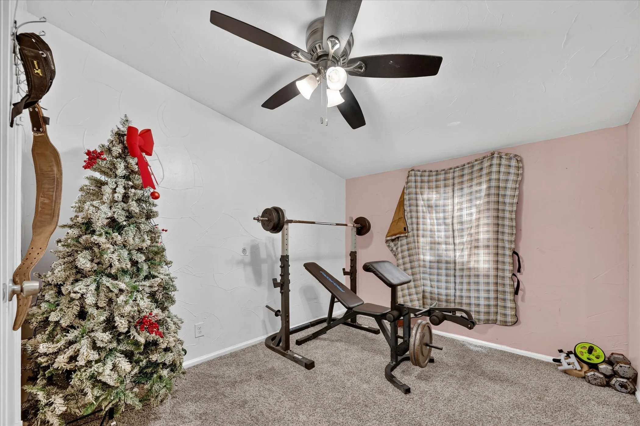 Mobile Home For Sale in Rockwall County , 346 E Highline Drive, Royse City, Texas 75189, 4 Bedroom, 2 Bathroom, Garage spaces, 1,792 Sqft, built in 1999, mls#21406118, Real Estate Agent in Royse City, Homes For Sale in Rockwall county, Homes For Sale in Royse City, Realtor in Royse City Texas, Real Estate Brokerage Independent Realty Texas, Luminita Cordes Realtor