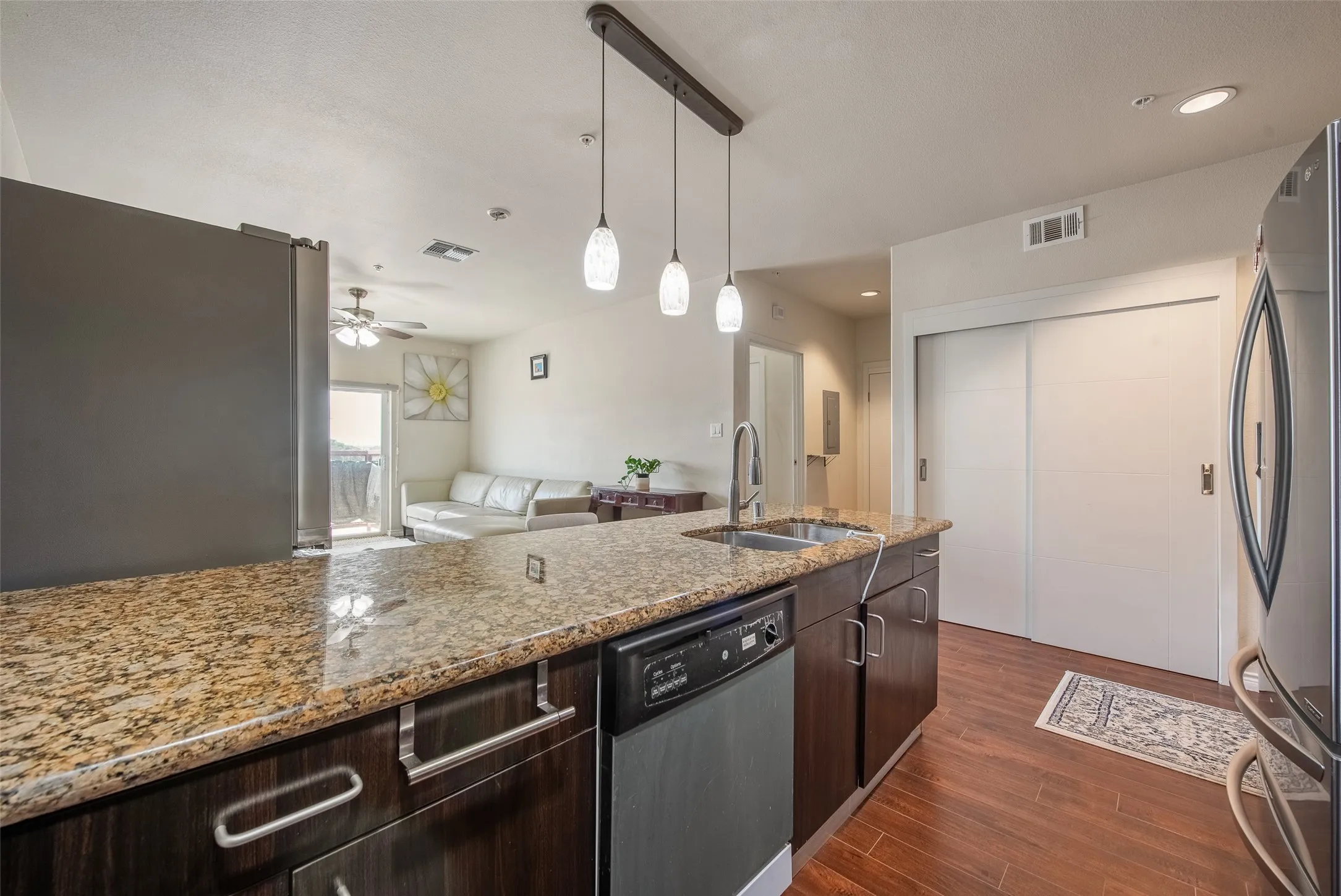 Condominium For Sale in Dallas County , 1100 W Trinity Mills Road 3028, Carrollton, Texas 75006, 2 Bedroom, 2 Bathroom, 1 Garage spaces, 1,100 Sqft, built in 2012, mls#21406401, Real Estate Agent in Carrollton, Homes For Sale in Dallas county, Homes For Sale in Carrollton, Realtor in Carrollton Texas, Real Estate Brokerage Independent Realty Texas, Luminita Cordes Realtor