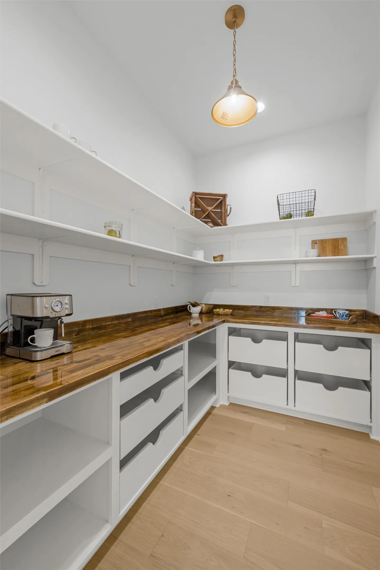 Single Family Residence For Sale in Mc Lennan County , 1321 Tahonta Drive, Hewitt, Texas 76643, 4 Bedroom, 3 Bathroom, 2 Garage spaces, 2,621 Sqft, built in 2026, mls#21405738, Real Estate Agent in Hewitt, Homes For Sale in Mc Lennan county, Homes For Sale in Hewitt, Realtor in Hewitt Texas, Real Estate Brokerage Independent Realty Texas, Luminita Cordes Realtor