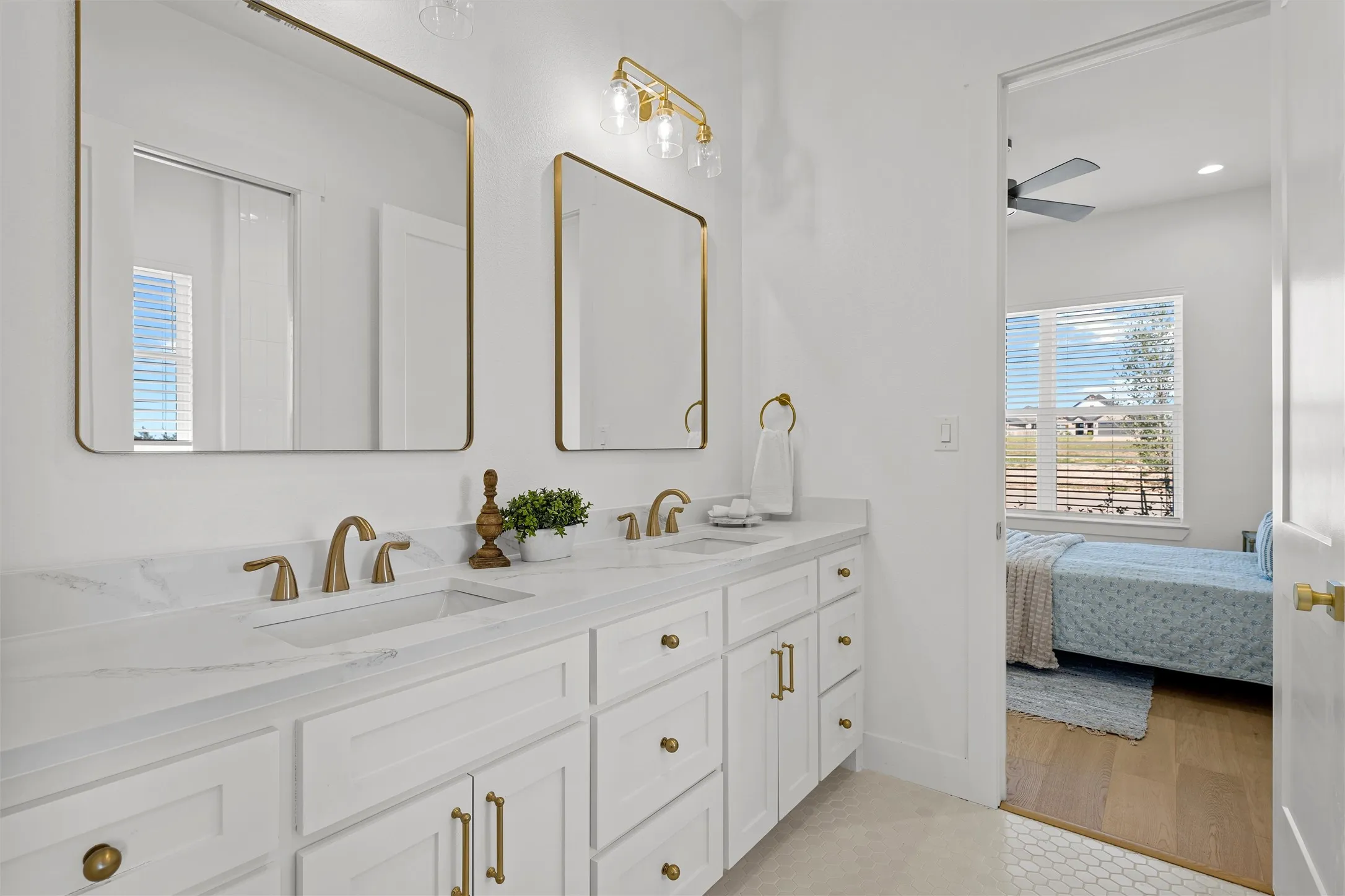 Single Family Residence For Sale in Mc Lennan County , 1321 Tahonta Drive, Hewitt, Texas 76643, 4 Bedroom, 3 Bathroom, 2 Garage spaces, 2,621 Sqft, built in 2026, mls#21405738, Real Estate Agent in Hewitt, Homes For Sale in Mc Lennan county, Homes For Sale in Hewitt, Realtor in Hewitt Texas, Real Estate Brokerage Independent Realty Texas, Luminita Cordes Realtor