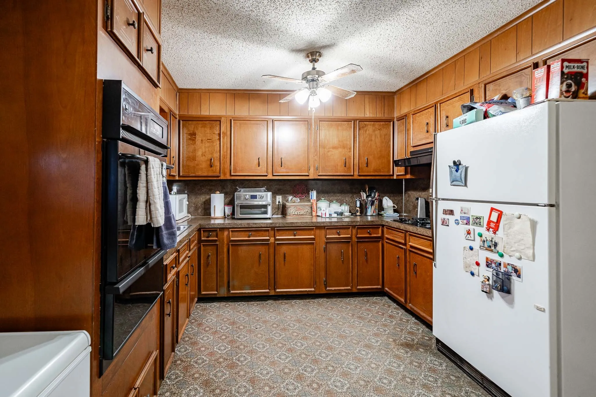 Single Family Residence For Sale in Jones County , 1532 6th Street, Anson, Texas 79501, 3 Bedroom, 1 Bathroom, 1 Garage spaces, 1,308 Sqft, built in 1973, mls#21406405, Real Estate Agent in Anson, Homes For Sale in Jones county, Homes For Sale in Anson, Realtor in Anson Texas, Real Estate Brokerage Independent Realty Texas, Luminita Cordes Realtor