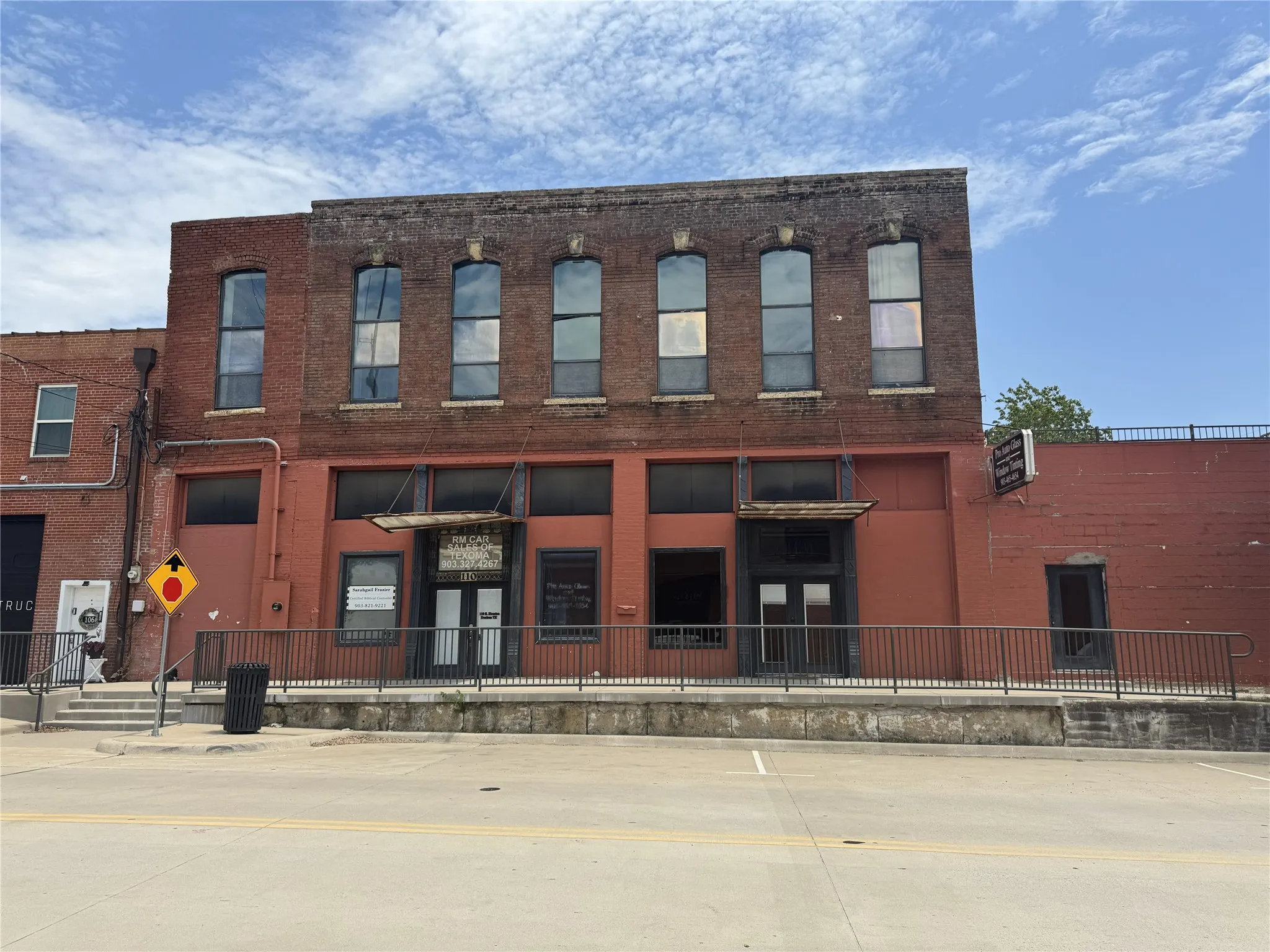 Business For Rent in Grayson County , 110 S Houston Avenue A, Denison, Texas 75021, 0, 0, Garage spaces, 0 Sqft, built in 1900, mls#21406419, Real Estate Agent in Denison, Homes For Rent in Grayson county, Homes For Rent in Denison, Realtor in Denison Texas, Real Estate Brokerage Independent Realty Texas, Luminita Cordes Realtor