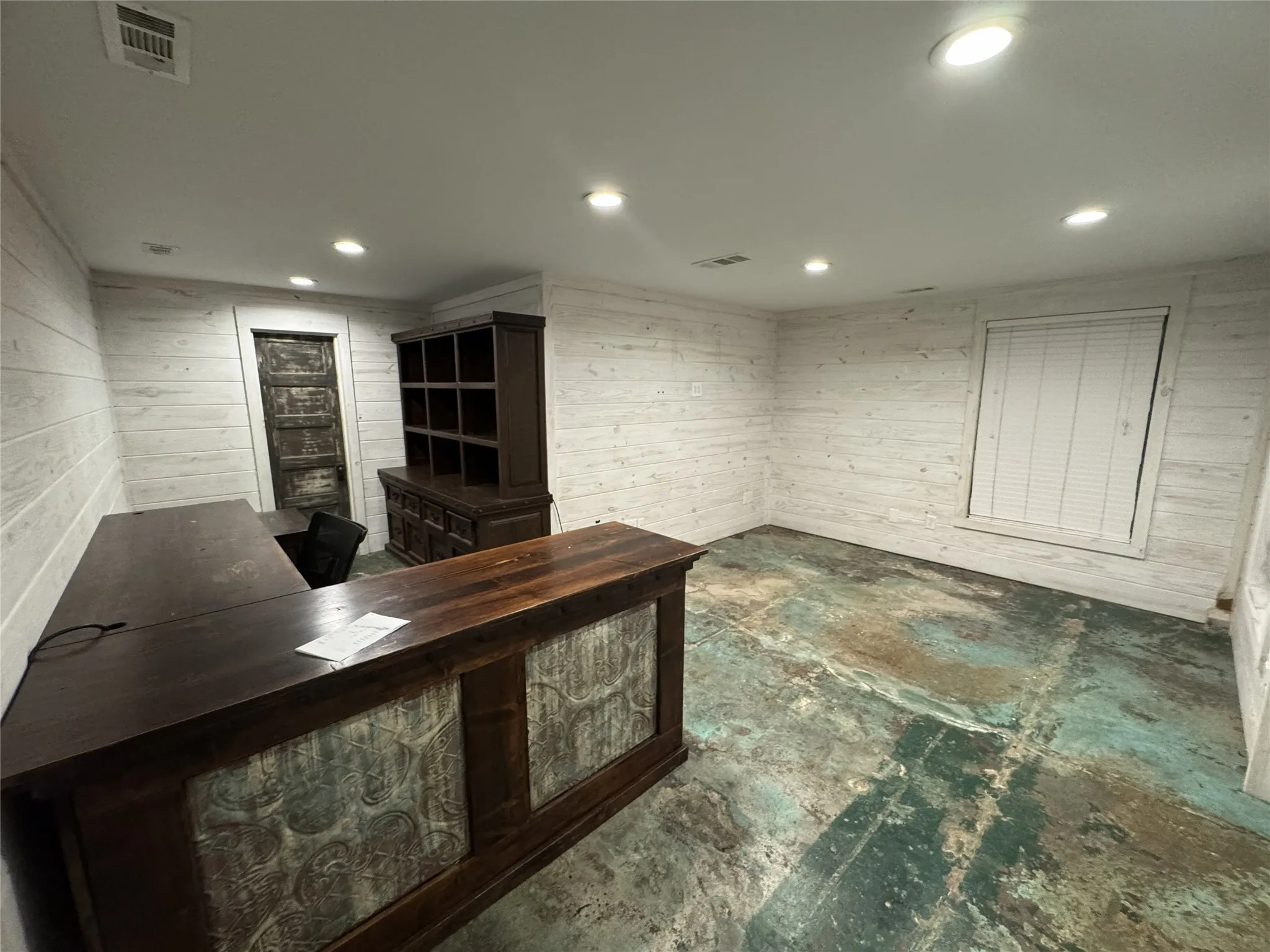 Business For Rent in Grayson County , 110 S Houston Avenue A, Denison, Texas 75021, 0, 0, Garage spaces, 0 Sqft, built in 1900, mls#21406419, Real Estate Agent in Denison, Homes For Rent in Grayson county, Homes For Rent in Denison, Realtor in Denison Texas, Real Estate Brokerage Independent Realty Texas, Luminita Cordes Realtor