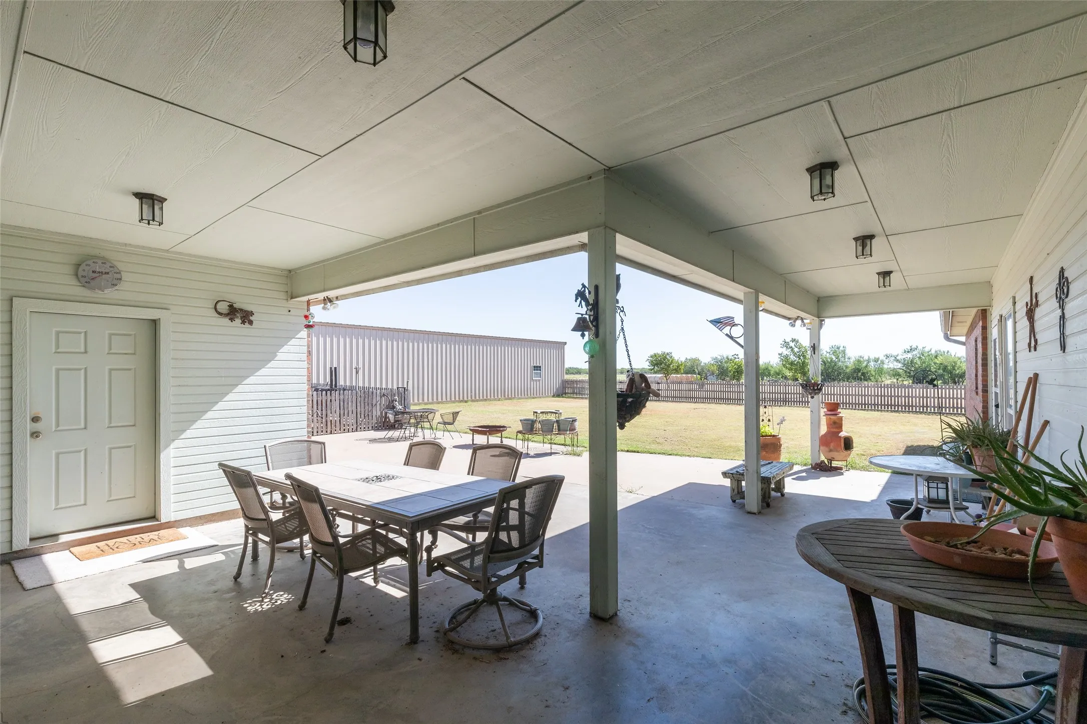 Farm For Sale in Taylor County , 2313 Potosi Road, Abilene, Texas 79602, 3 Bedroom, 2 Bathroom, 3 Garage spaces, 1,488 Sqft, built in 2004, mls#21404559, Real Estate Agent in Abilene, Homes For Sale in Taylor county, Homes For Sale in Abilene, Realtor in Abilene Texas, Real Estate Brokerage Independent Realty Texas, Luminita Cordes Realtor