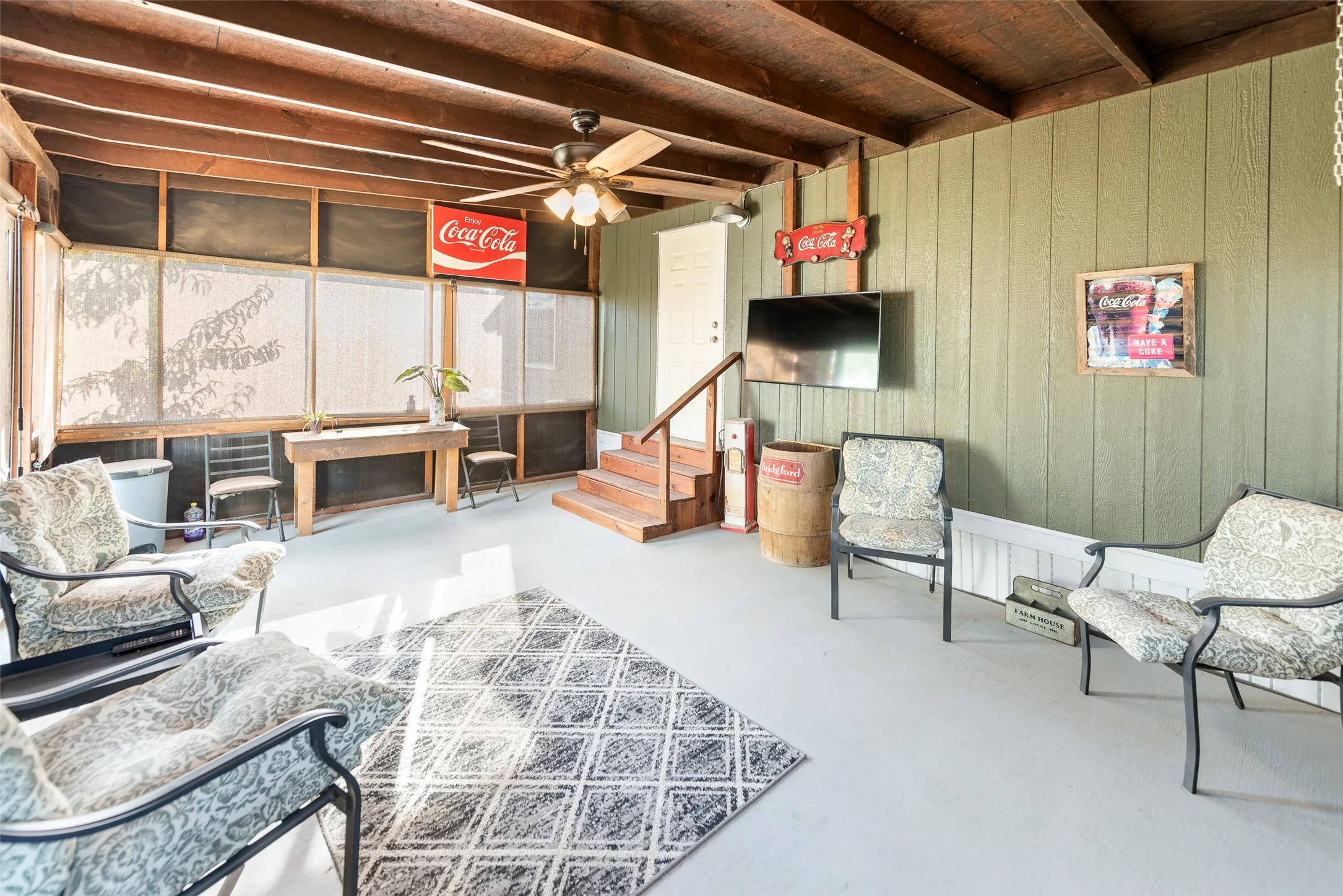 Mobile Home For Sale in Wood County , 340 Apache, Quitman, Texas 75783, 2 Bedroom, 1 Bathroom, 2 Garage spaces, 800 Sqft, built in 2021, mls#21406371, Real Estate Agent in Quitman, Homes For Sale in Wood county, Homes For Sale in Quitman, Realtor in Quitman Texas, Real Estate Brokerage Independent Realty Texas, Luminita Cordes Realtor