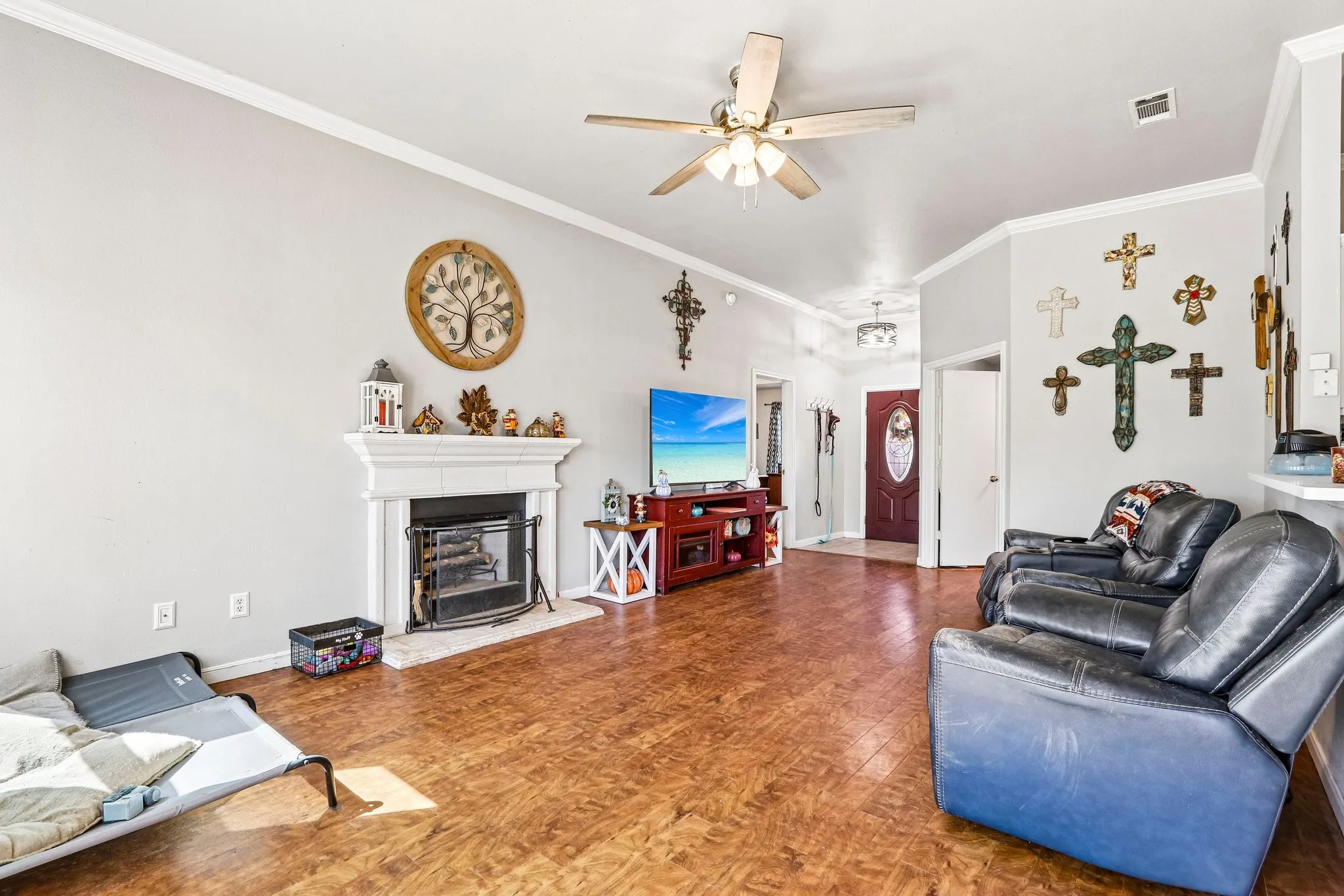 Single Family Residence For Sale in Denton County , 205 Quail Run, Aubrey, Texas 76227, 4 Bedroom, 2 Bathroom, 2 Garage spaces, 1,616 Sqft, built in 2001, mls#21406430, Real Estate Agent in Aubrey, Homes For Sale in Denton county, Homes For Sale in Aubrey, Realtor in Aubrey Texas, Real Estate Brokerage Independent Realty Texas, Luminita Cordes Realtor