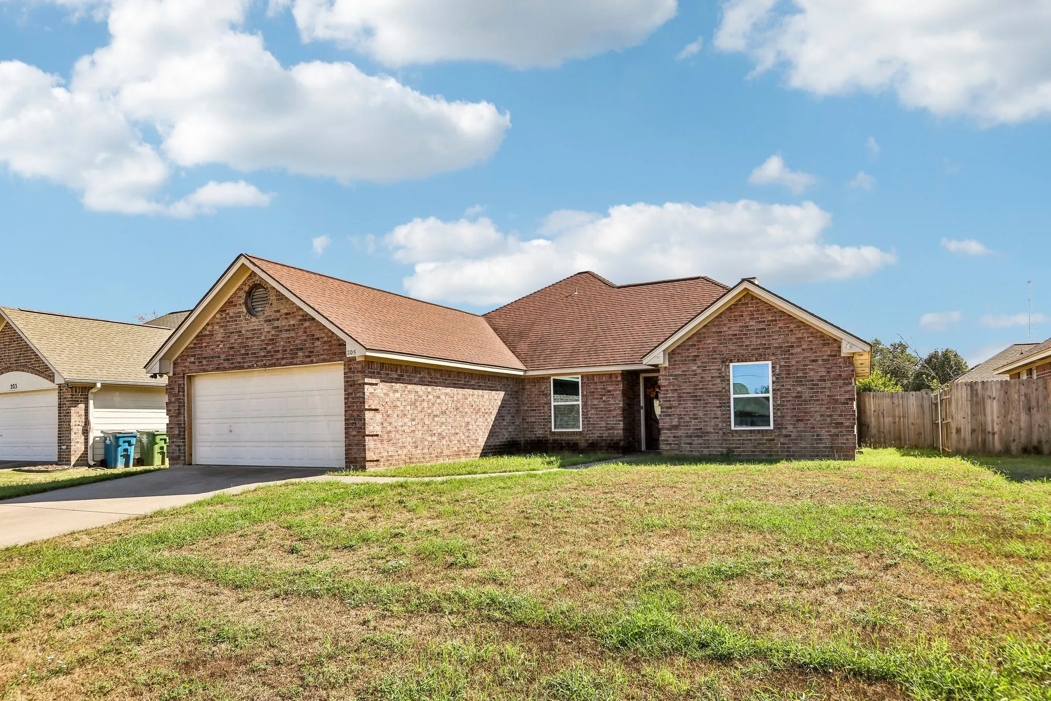 Single Family Residence For Sale in Denton County , 205 Quail Run, Aubrey, Texas 76227, 4 Bedroom, 2 Bathroom, 2 Garage spaces, 1,616 Sqft, built in 2001, mls#21406430, Real Estate Agent in Aubrey, Homes For Sale in Denton county, Homes For Sale in Aubrey, Realtor in Aubrey Texas, Real Estate Brokerage Independent Realty Texas, Luminita Cordes Realtor