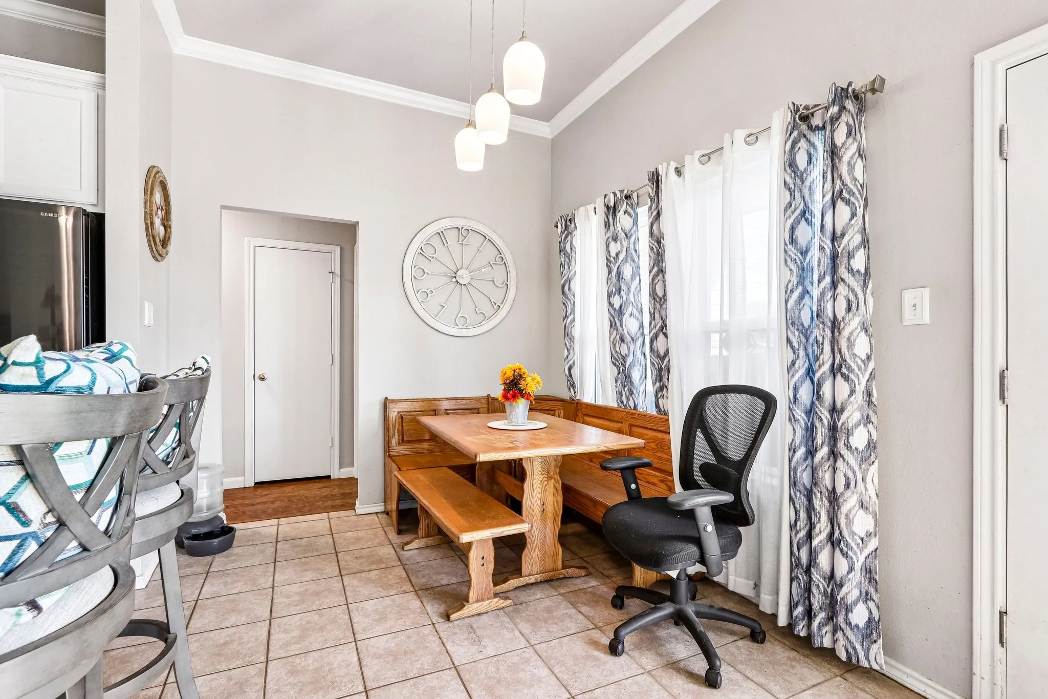 Single Family Residence For Sale in Denton County , 205 Quail Run, Aubrey, Texas 76227, 4 Bedroom, 2 Bathroom, 2 Garage spaces, 1,616 Sqft, built in 2001, mls#21406430, Real Estate Agent in Aubrey, Homes For Sale in Denton county, Homes For Sale in Aubrey, Realtor in Aubrey Texas, Real Estate Brokerage Independent Realty Texas, Luminita Cordes Realtor