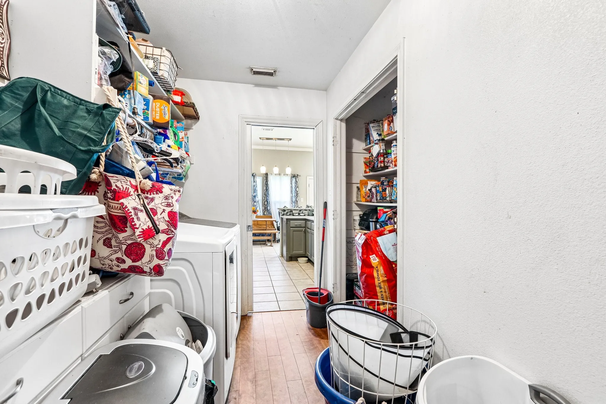 Single Family Residence For Sale in Denton County , 205 Quail Run, Aubrey, Texas 76227, 4 Bedroom, 2 Bathroom, 2 Garage spaces, 1,616 Sqft, built in 2001, mls#21406430, Real Estate Agent in Aubrey, Homes For Sale in Denton county, Homes For Sale in Aubrey, Realtor in Aubrey Texas, Real Estate Brokerage Independent Realty Texas, Luminita Cordes Realtor
