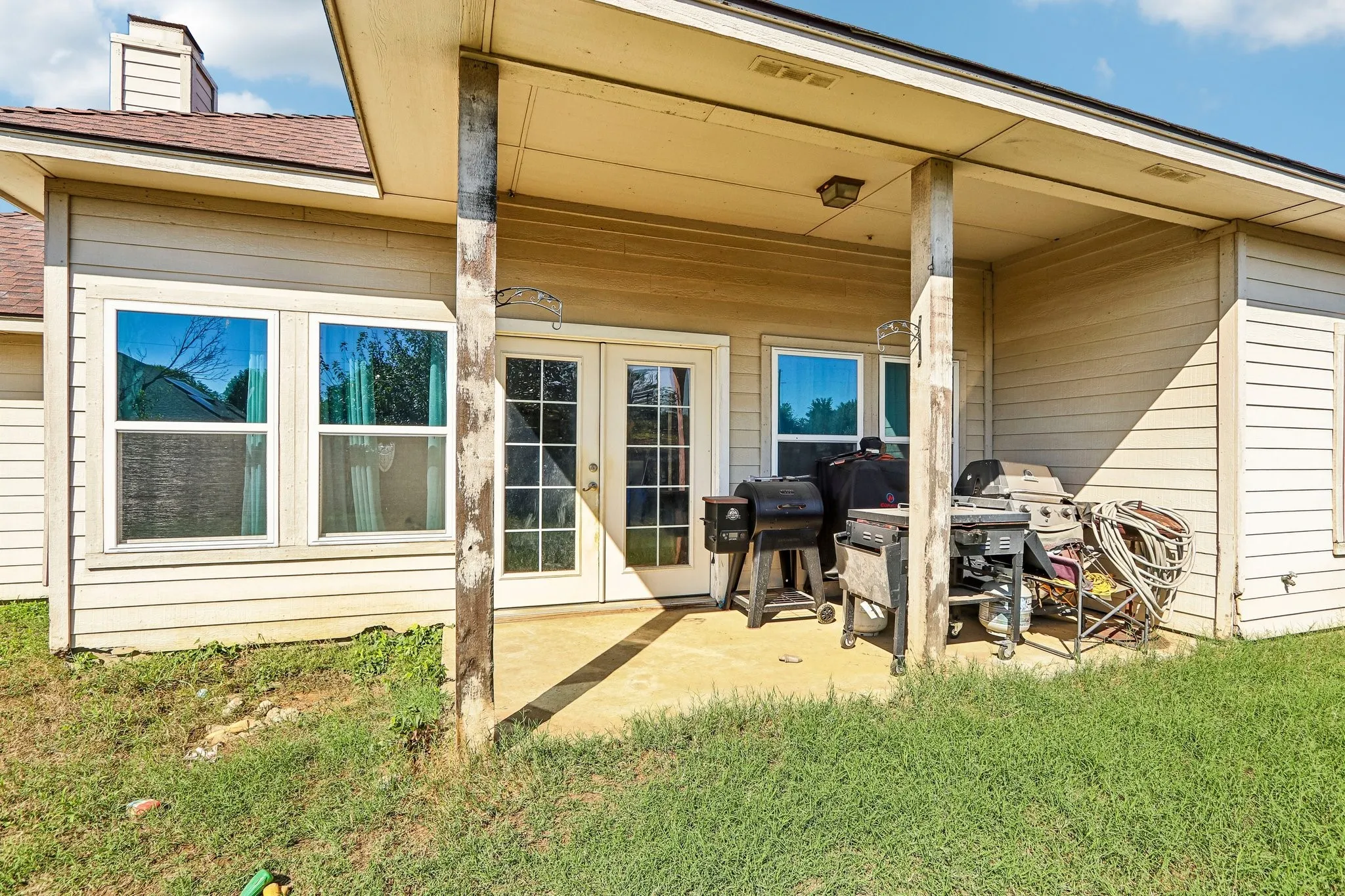 Single Family Residence For Sale in Denton County , 205 Quail Run, Aubrey, Texas 76227, 4 Bedroom, 2 Bathroom, 2 Garage spaces, 1,616 Sqft, built in 2001, mls#21406430, Real Estate Agent in Aubrey, Homes For Sale in Denton county, Homes For Sale in Aubrey, Realtor in Aubrey Texas, Real Estate Brokerage Independent Realty Texas, Luminita Cordes Realtor