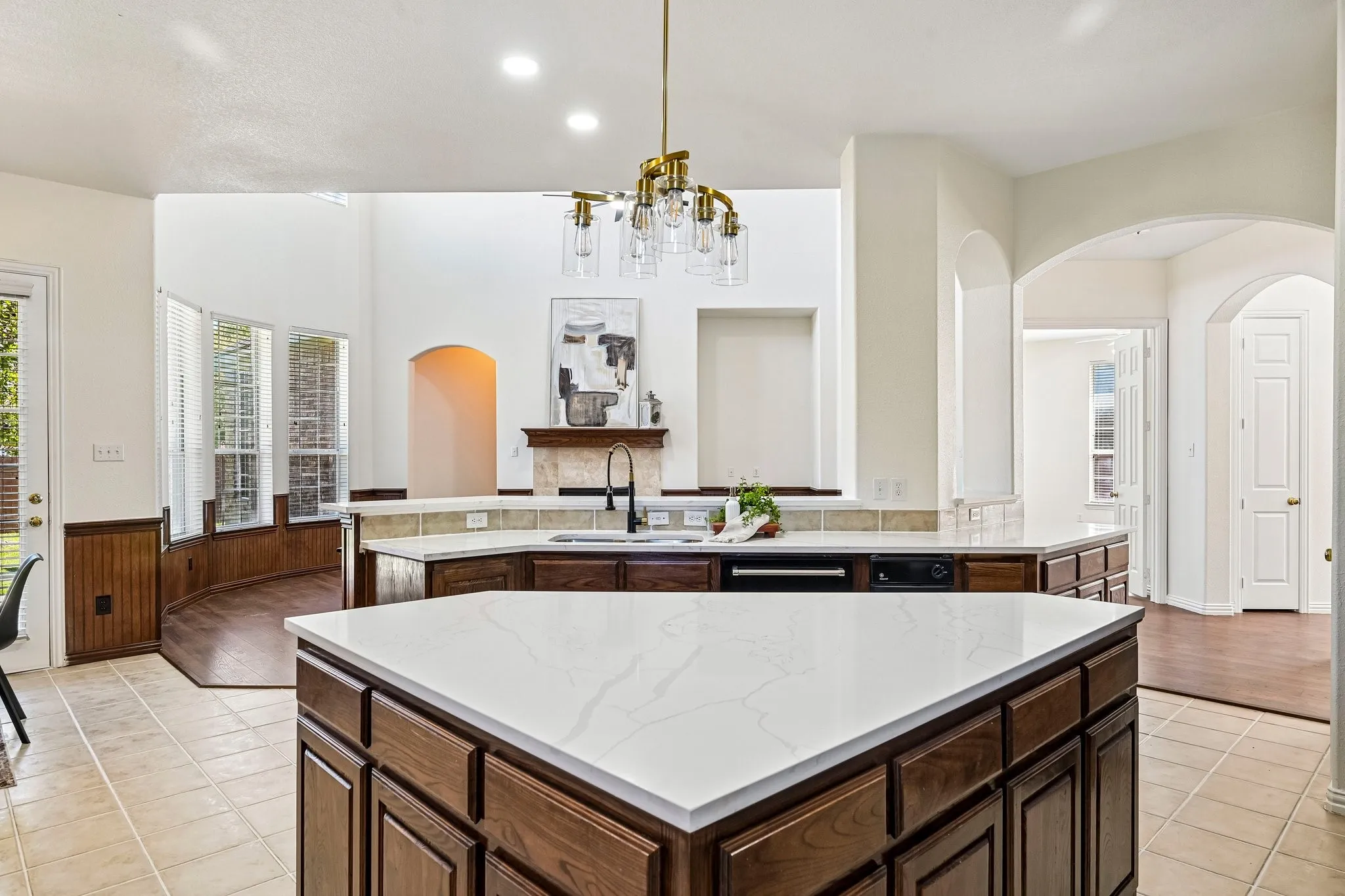 Single Family Residence For Sale in Collin County , 810 Driftwood Drive, Murphy, Texas 75094, 5 Bedroom, 4 Bathroom, 3 Garage spaces, 4,730 Sqft, built in 2002, mls#21406420, Real Estate Agent in Murphy, Homes For Sale in Collin county, Homes For Sale in Murphy, Realtor in Murphy Texas, Real Estate Brokerage Independent Realty Texas, Luminita Cordes Realtor